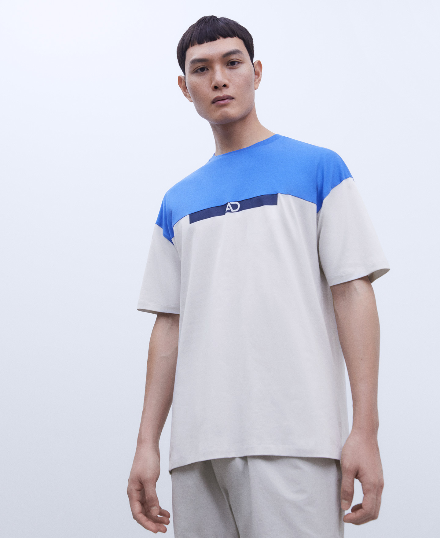 Oversize cotton two-colour T-shirt image number 0