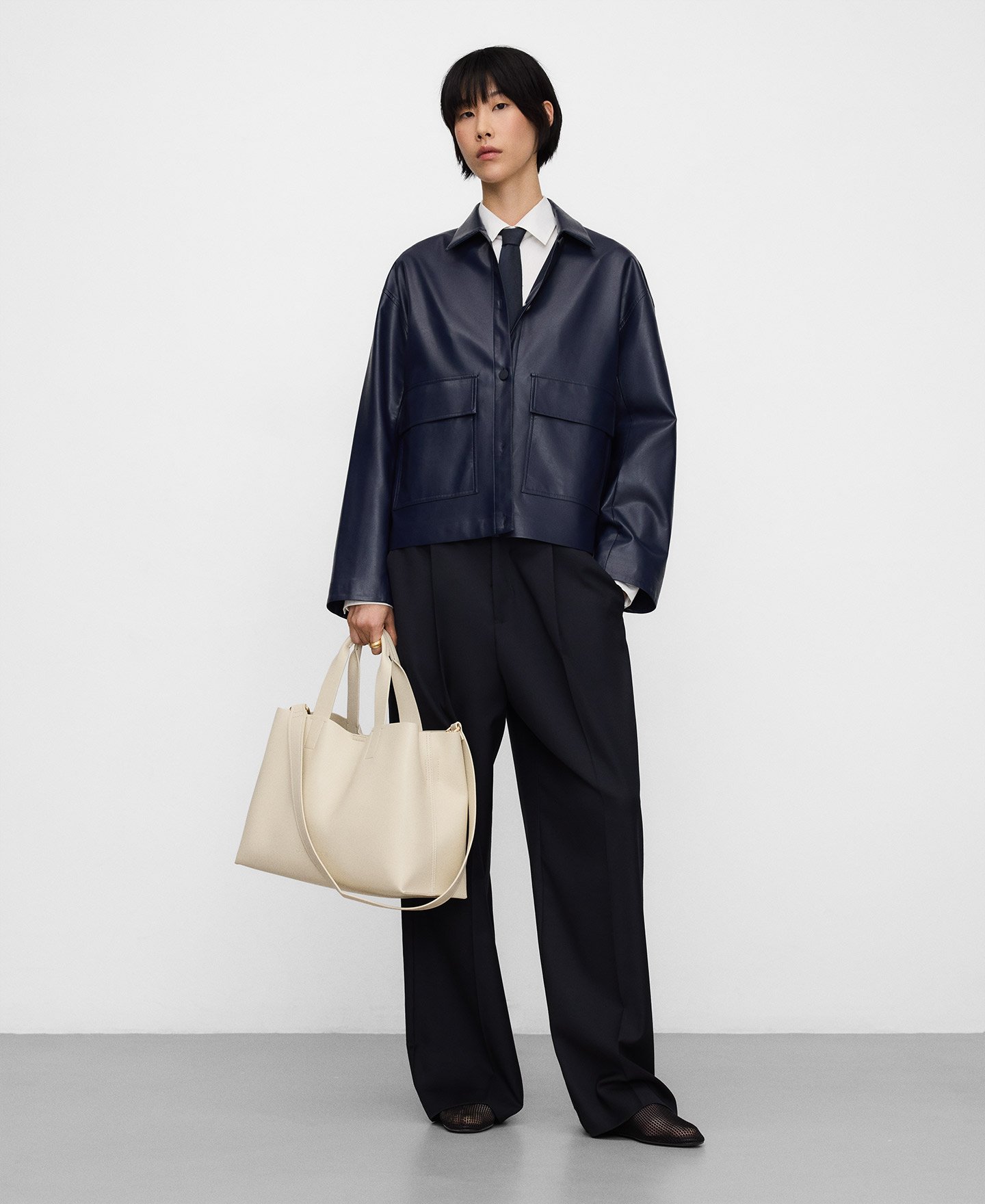 Shopper horizontal Mica image number 5