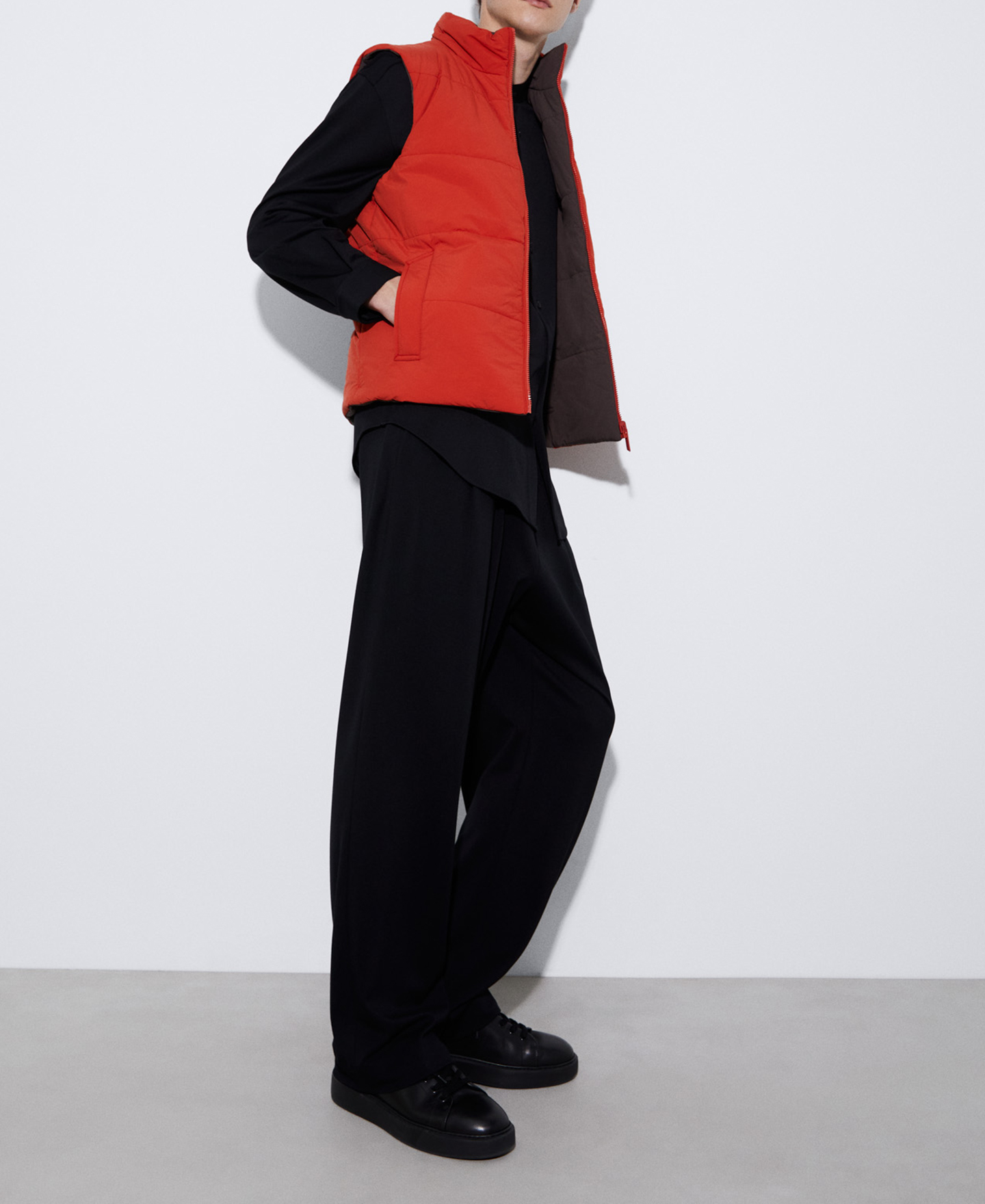 Reversible padded nylon vest image number 1