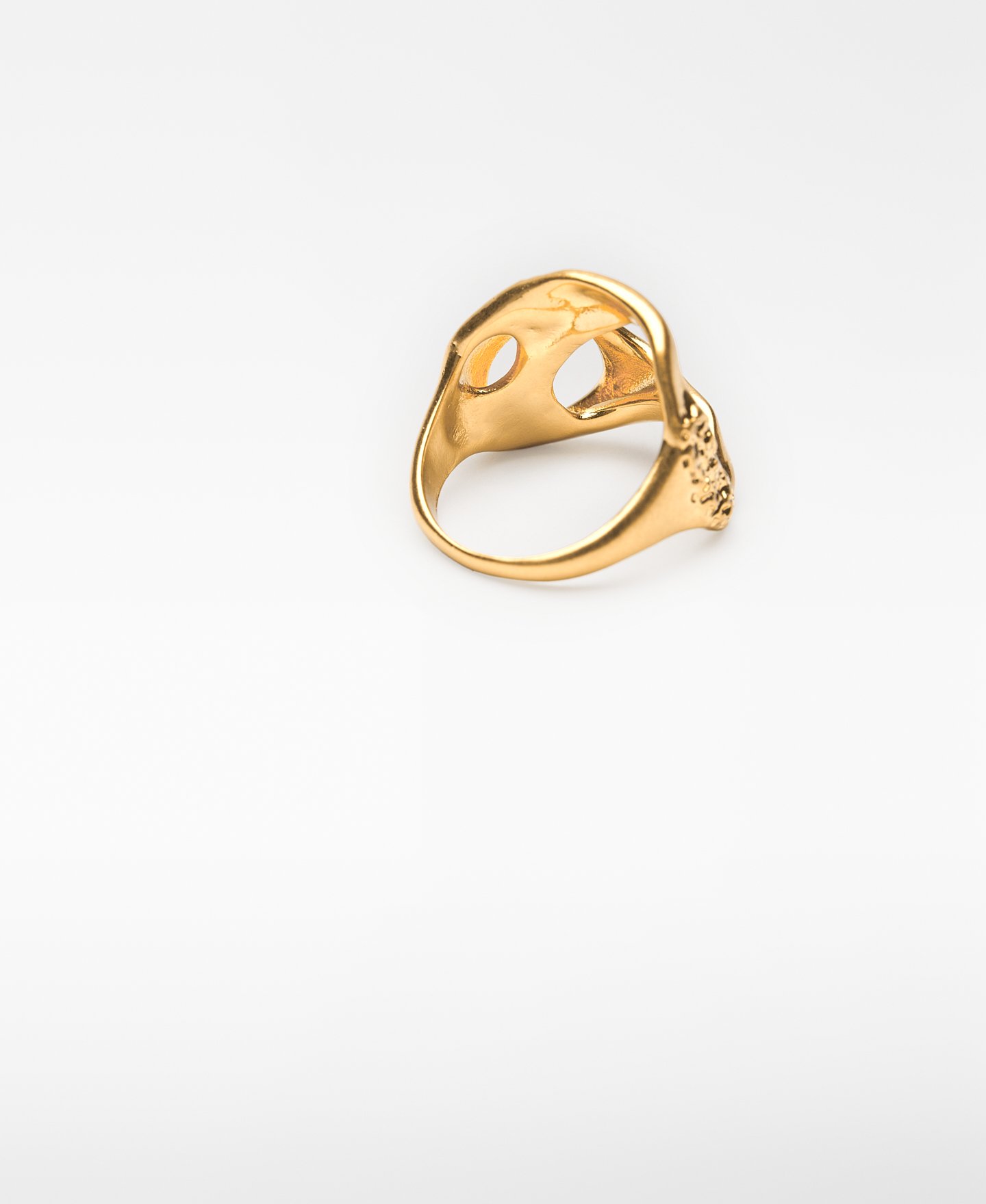 Hammered texture ring woman image number 1