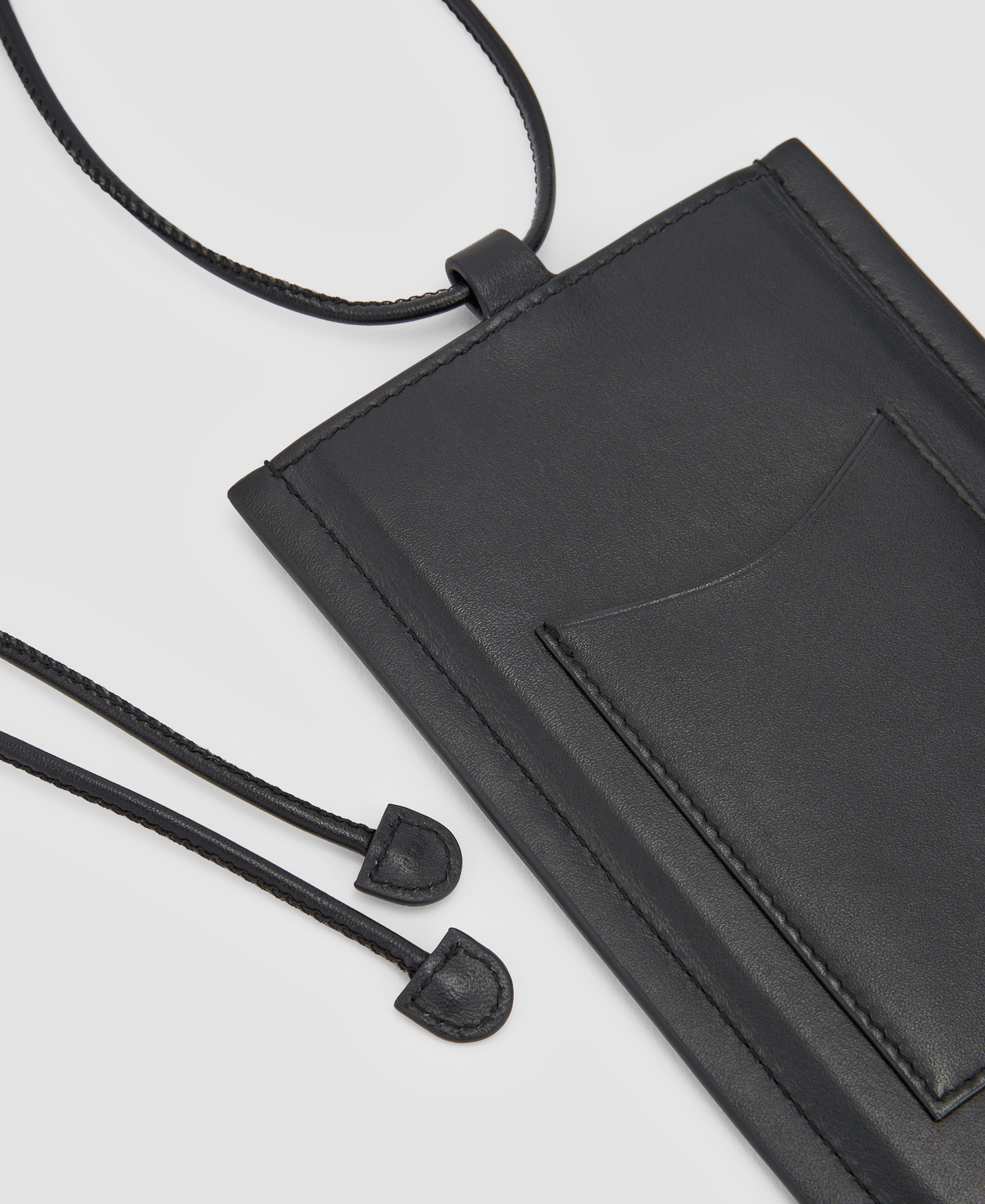 Vachetta leather mobile phone holder image number 2