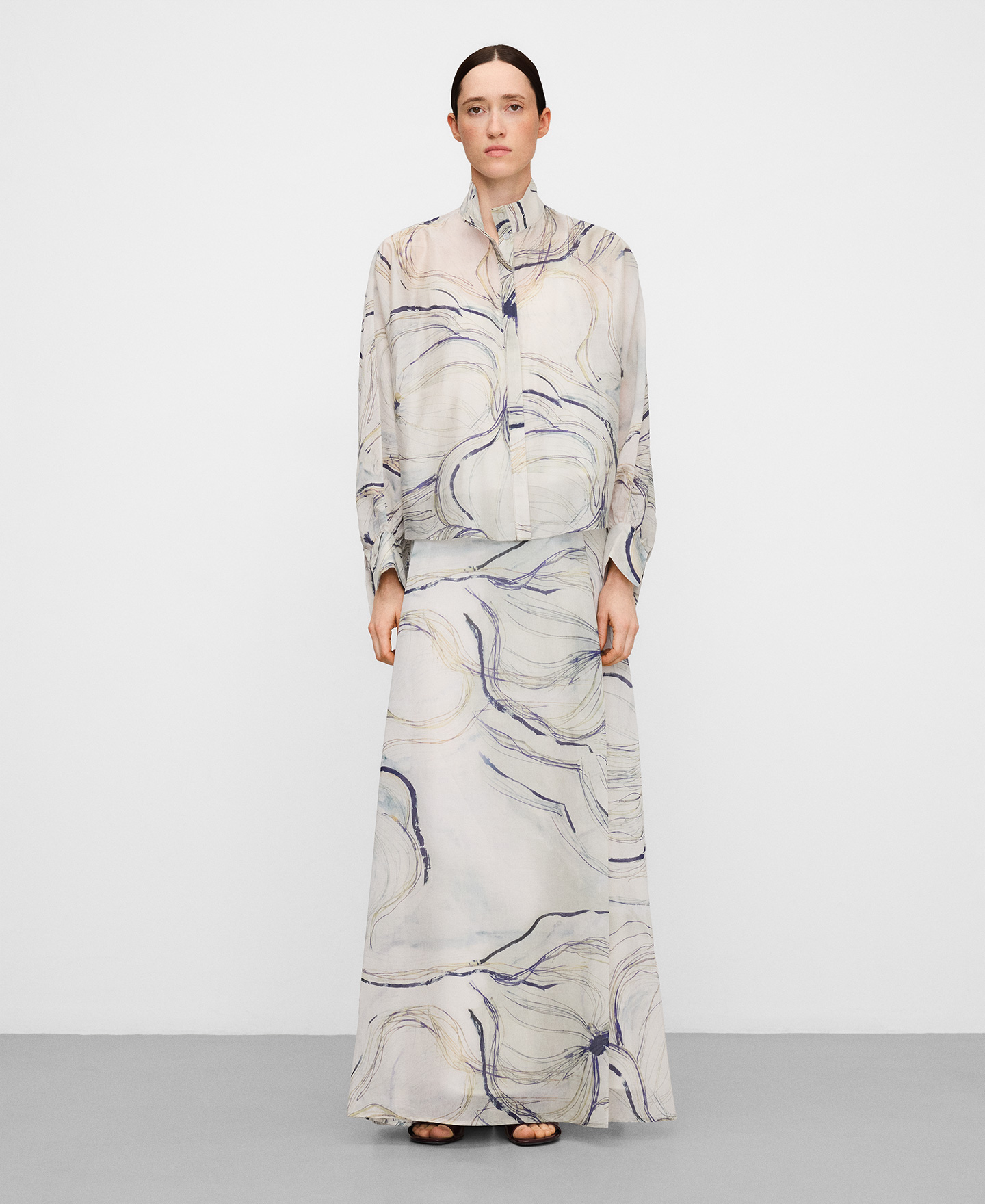 Maxi printed skirt image number 1