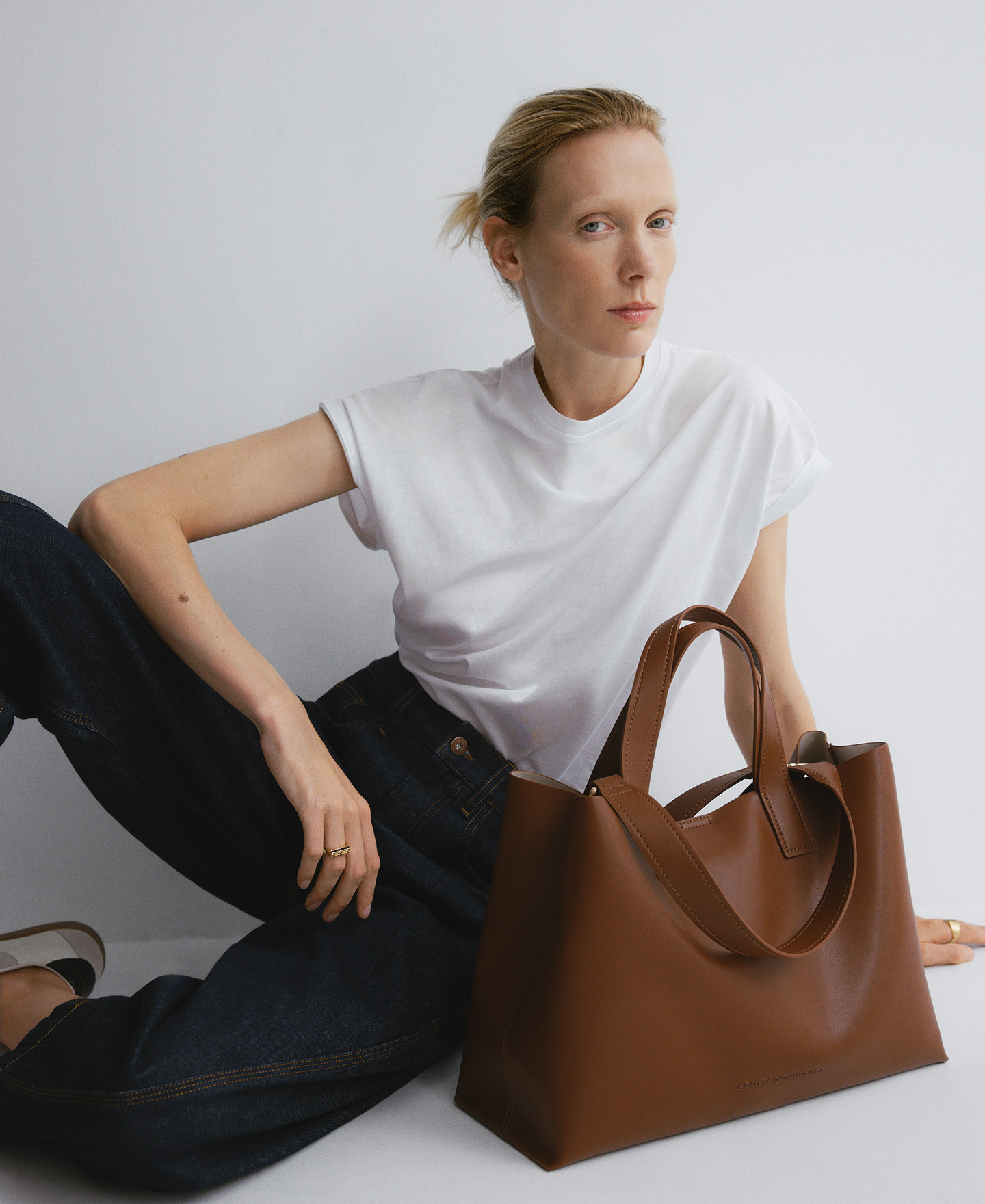City bag grande Piel No Piel mujer image number 5