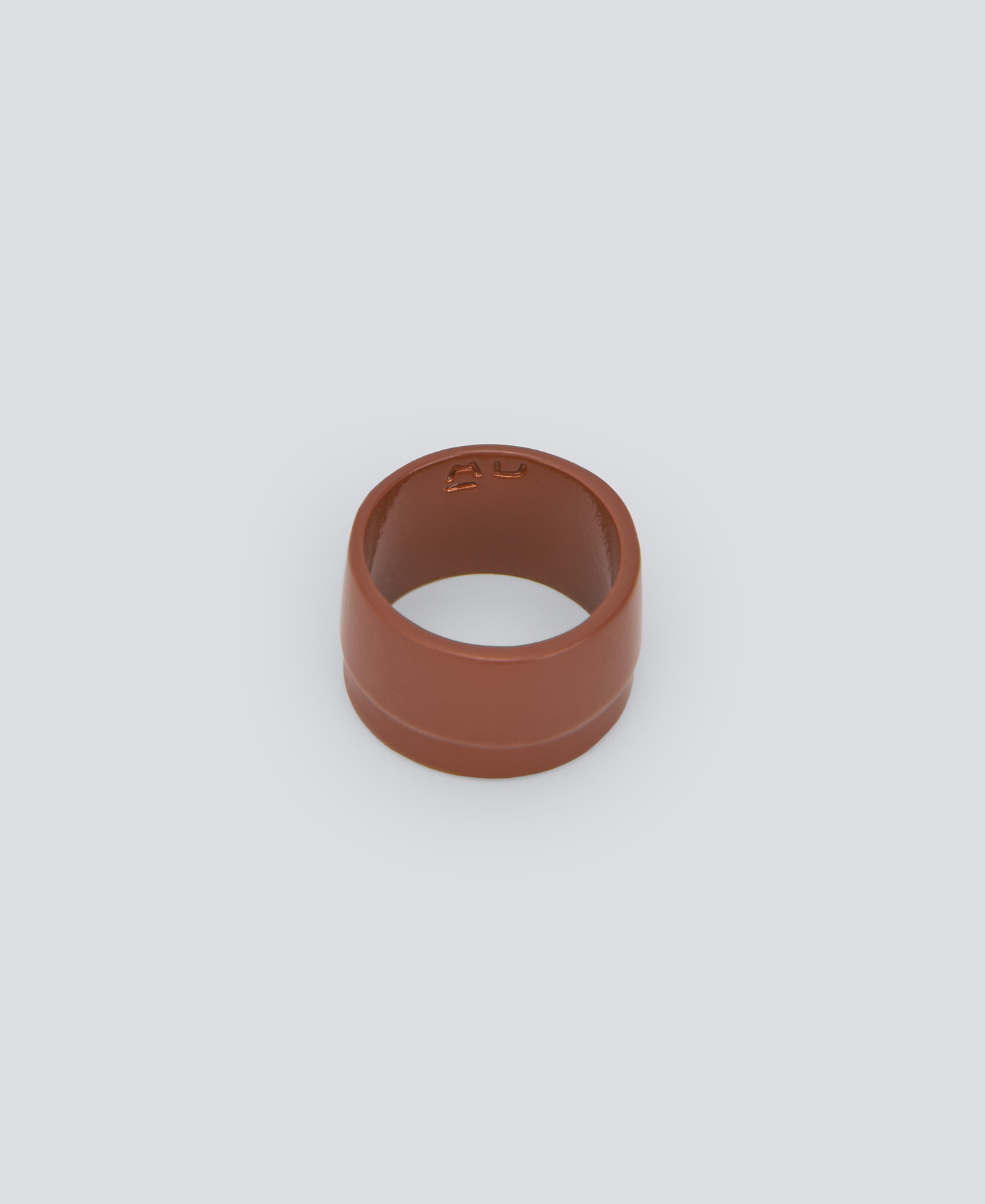 Anillo lacado con relieve mujer image number 0