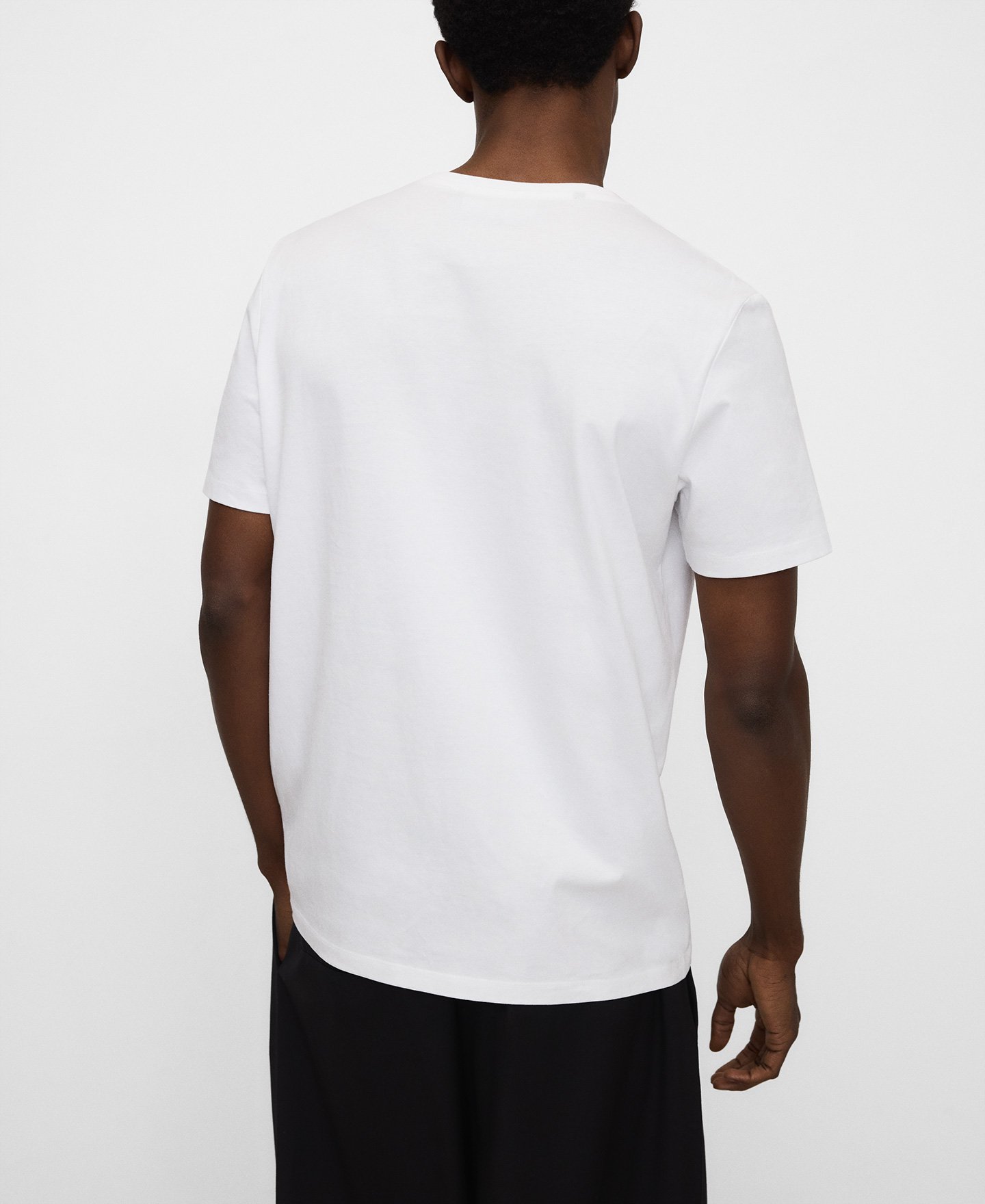 Camiseta regular fit algod&oacute;n org&aacute;nico image number 2