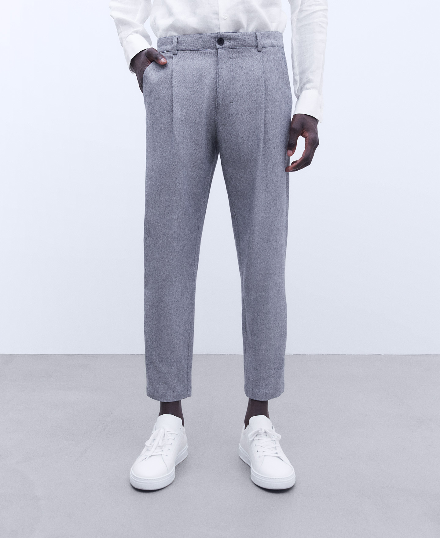 Pantalón chino en algodón y lino image number 0