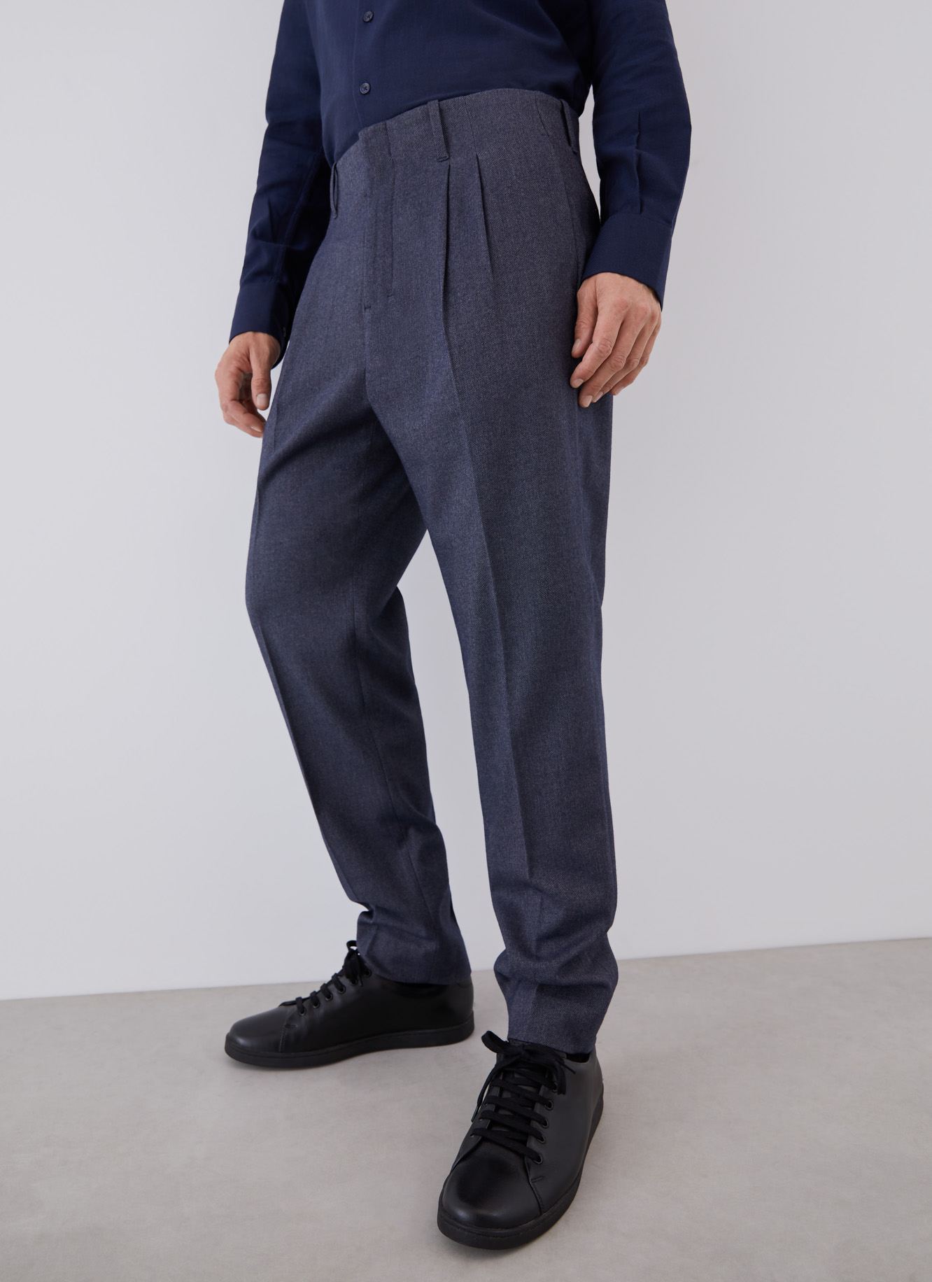 High rise trousers with darts image number 0