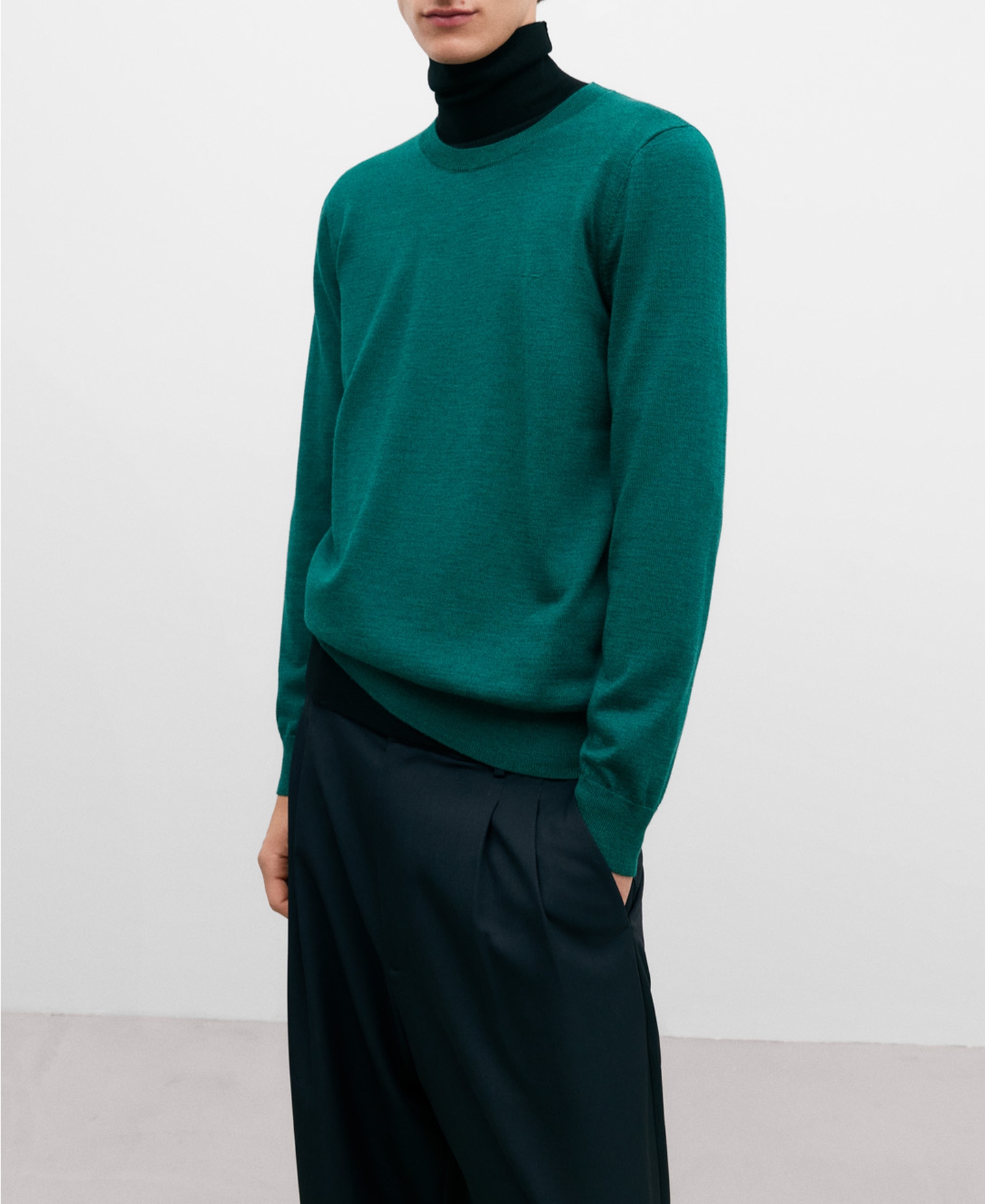 Merino wool green sweater for men image number 0