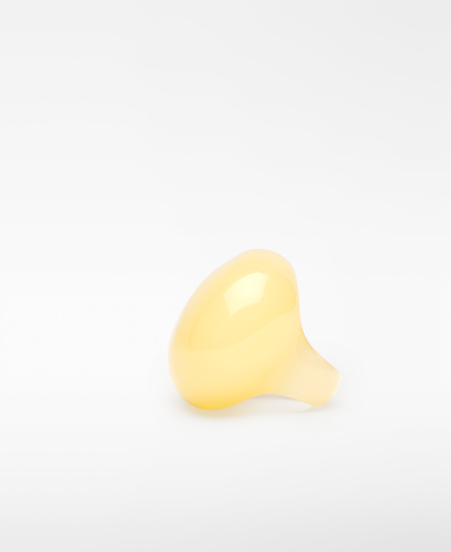 Resin circular maxi ring image number 2