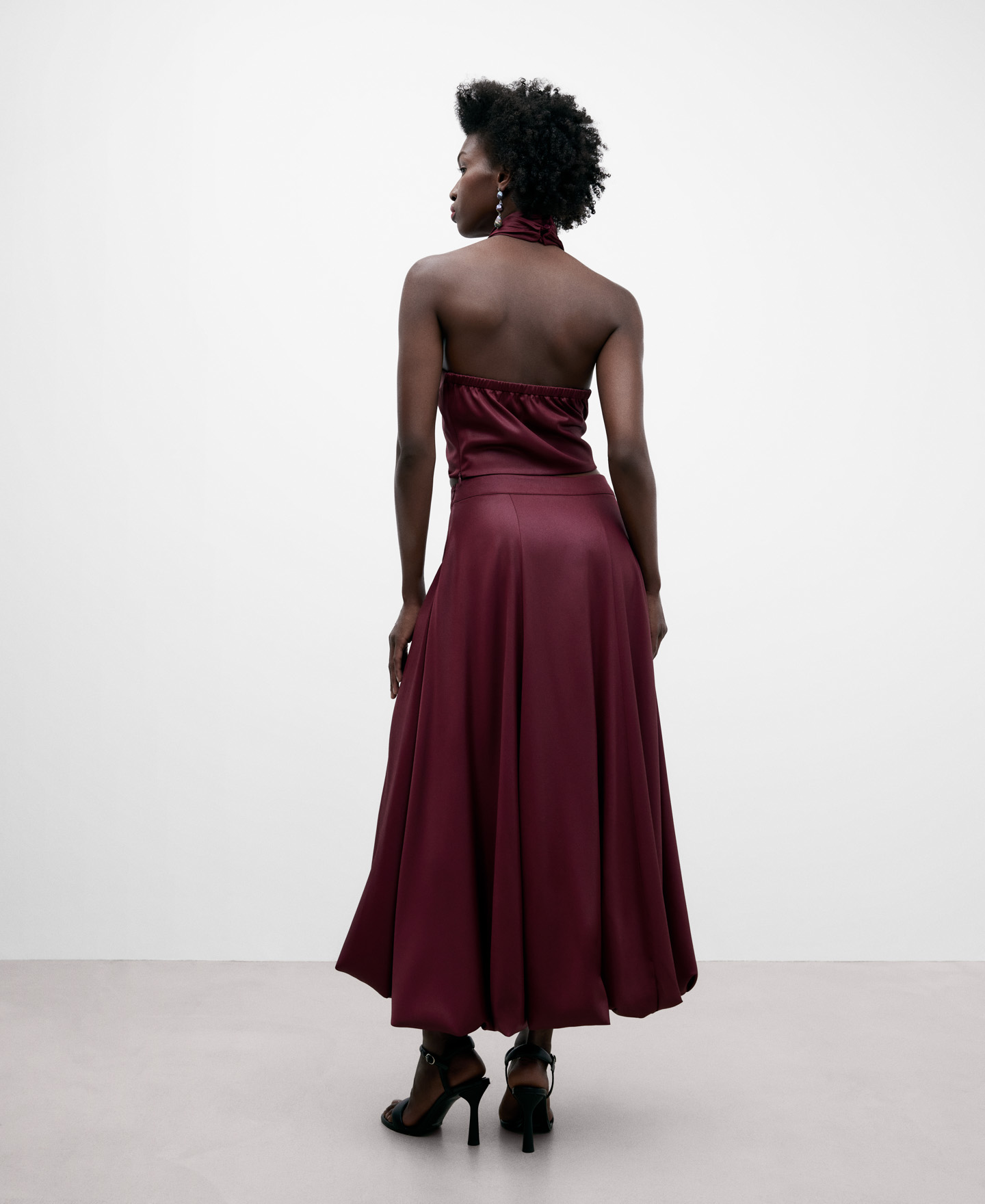 Falda midi abullonada image number 2