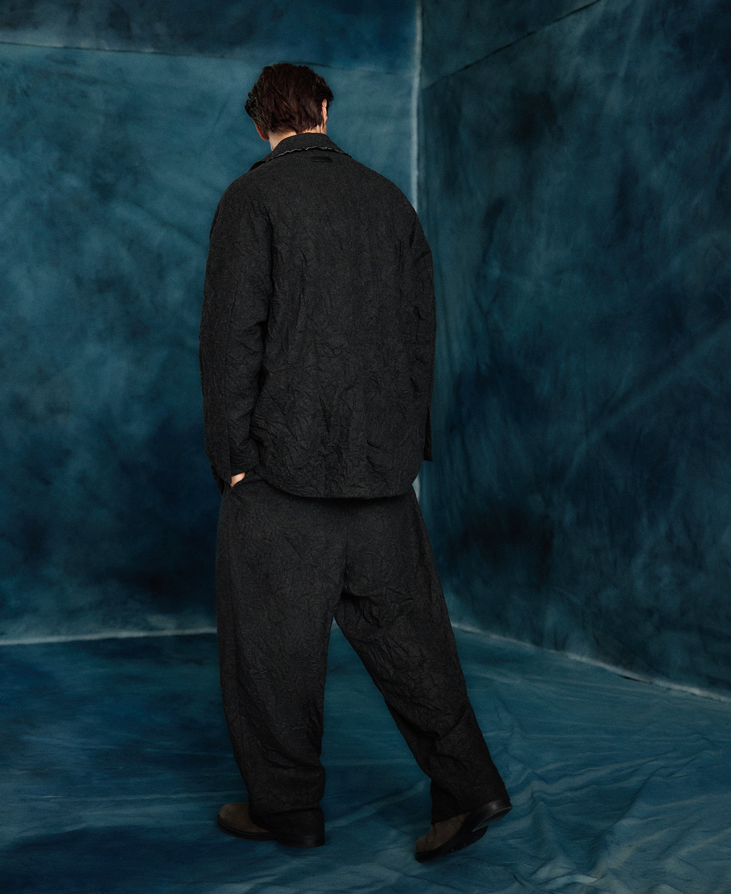 Crinkle trousers man image number 2