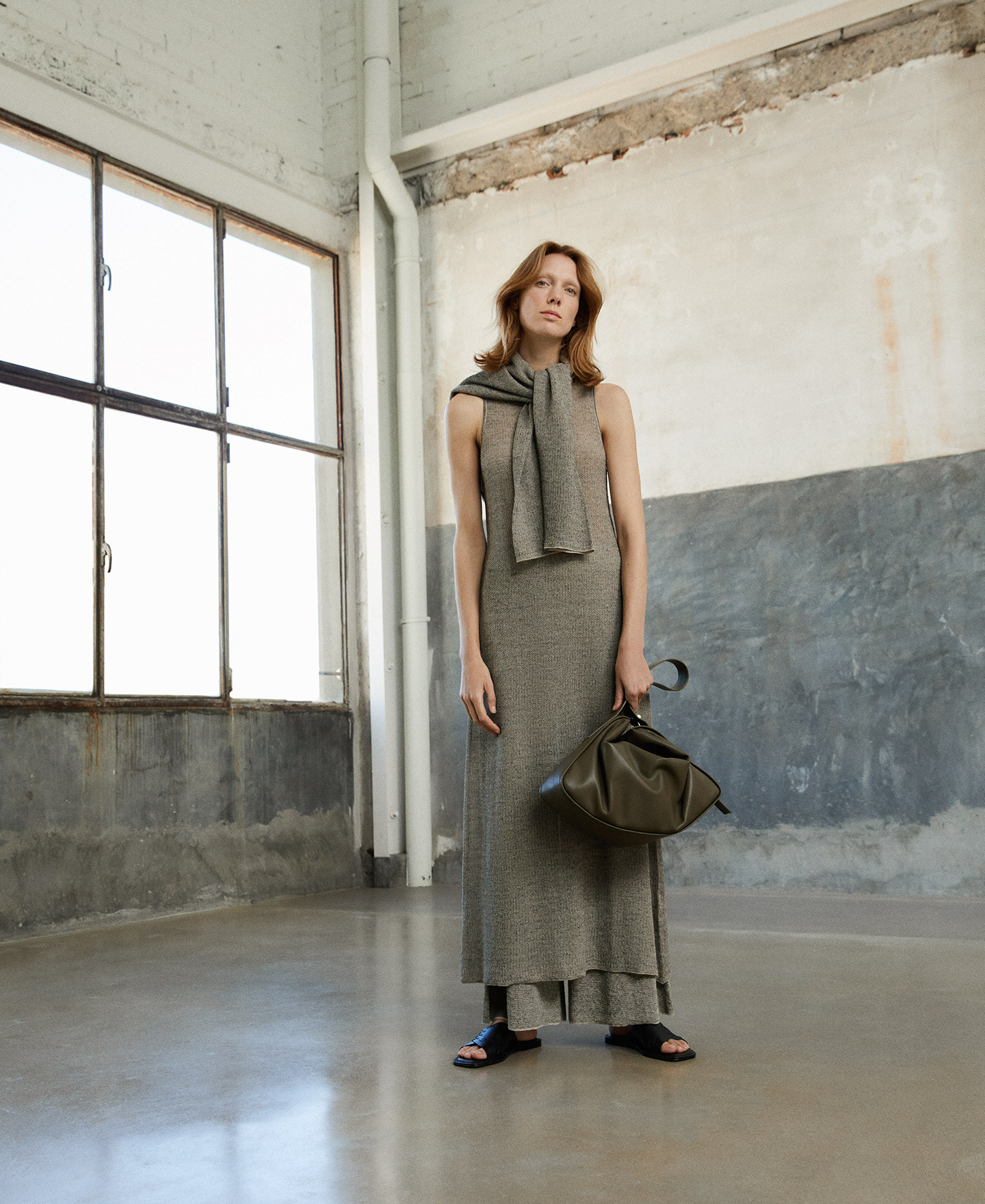 Long sleeveless dress image number 1