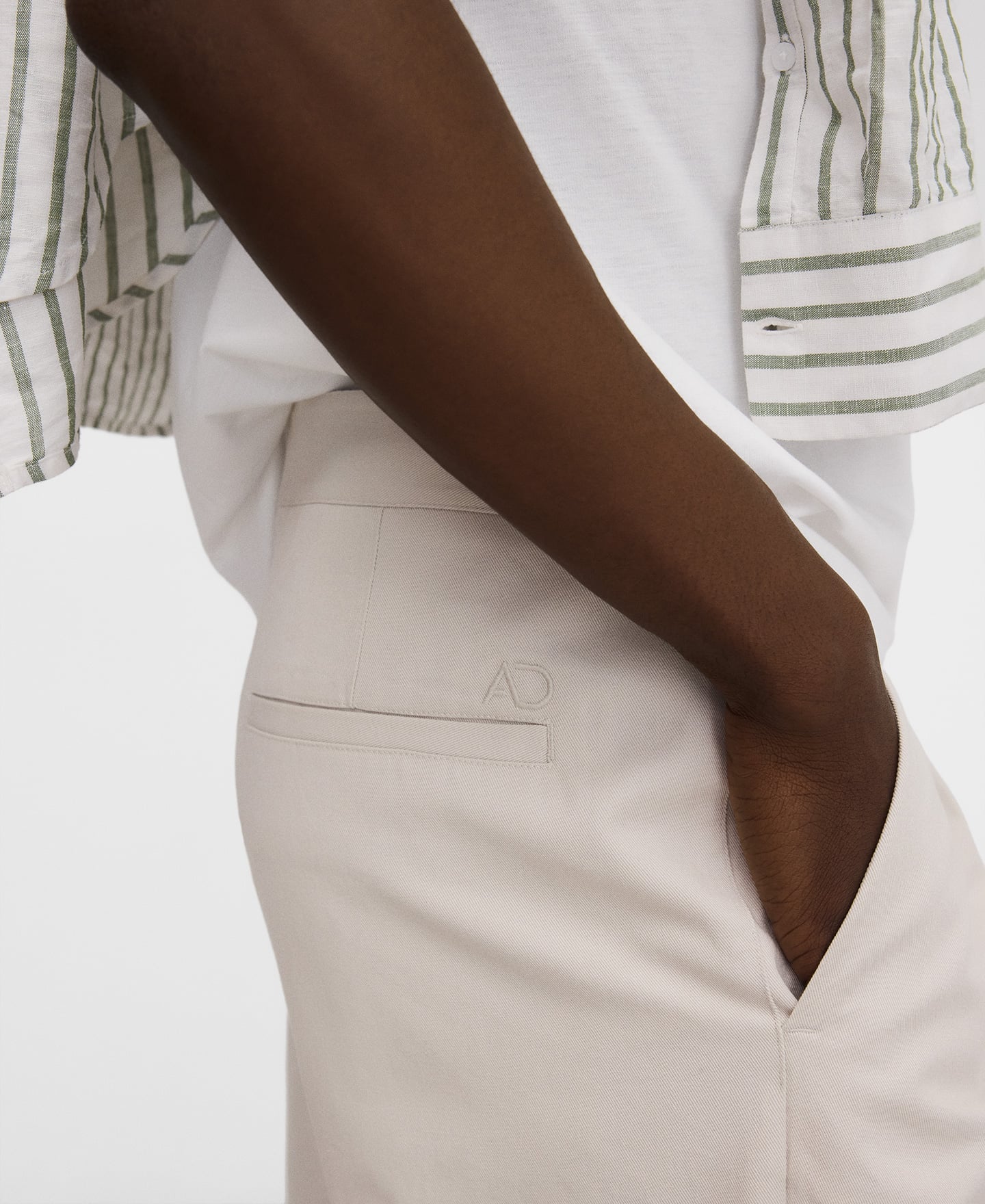 Relaxed fit pleated chino trousers image number 3