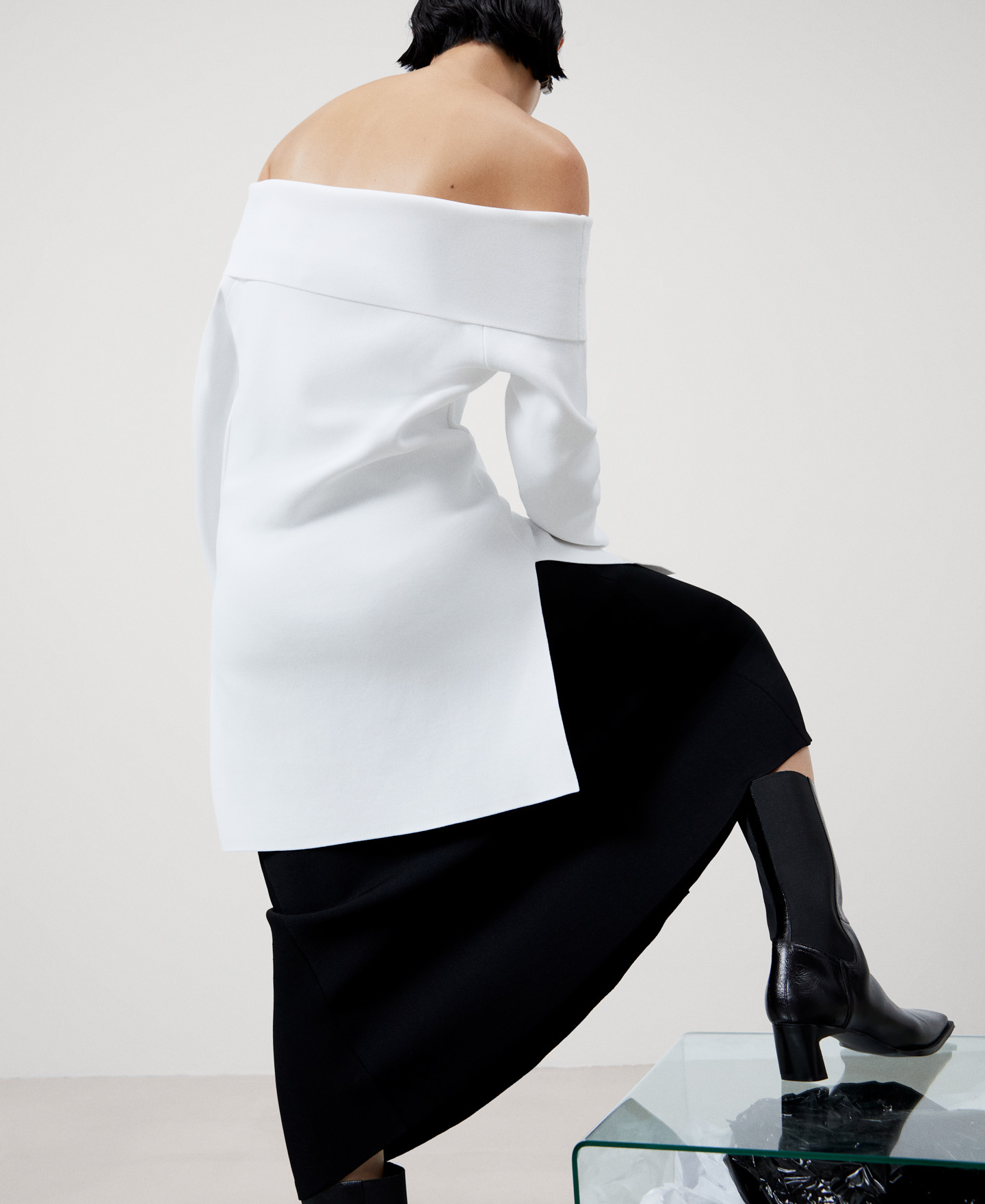 Off-the-shoulder sweater image number 2