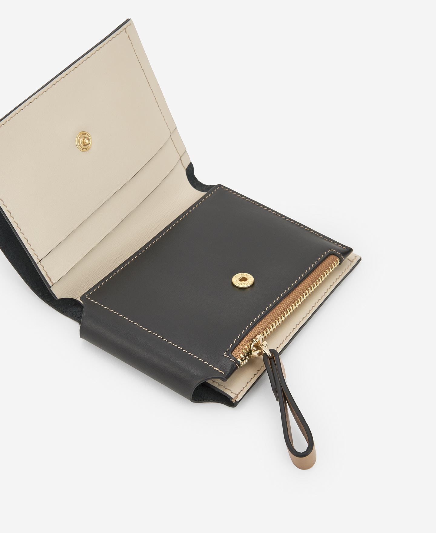 Responsible leather foldable wallet image number 1