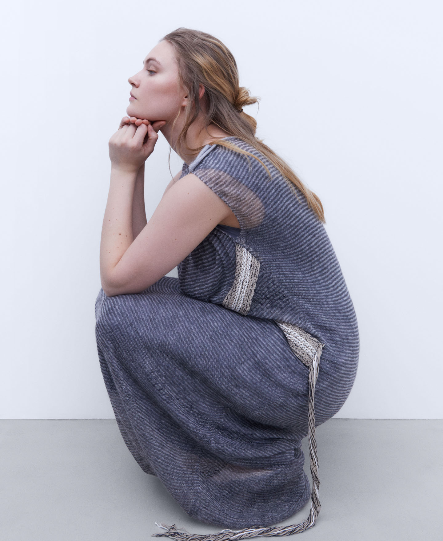 Long dress with jacquard details image number 3