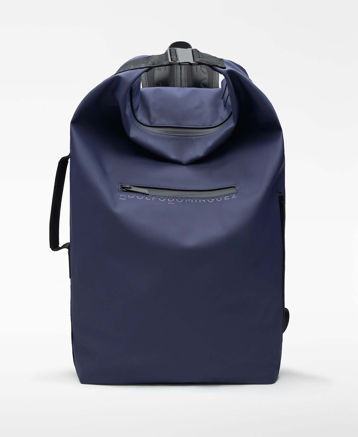 Mochila rectangular azul marino hombre image number 0