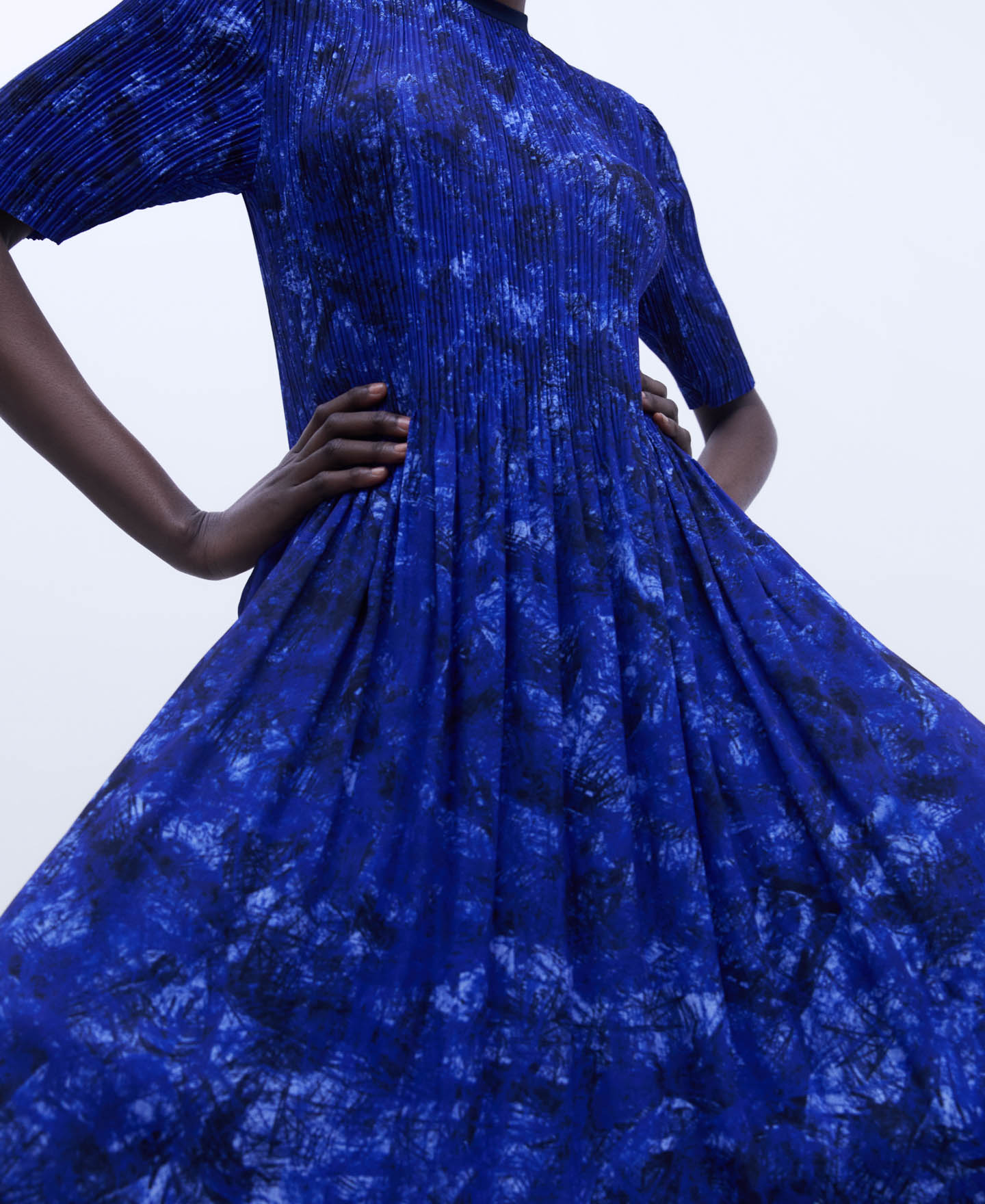 Printed crinkle dress image number 3