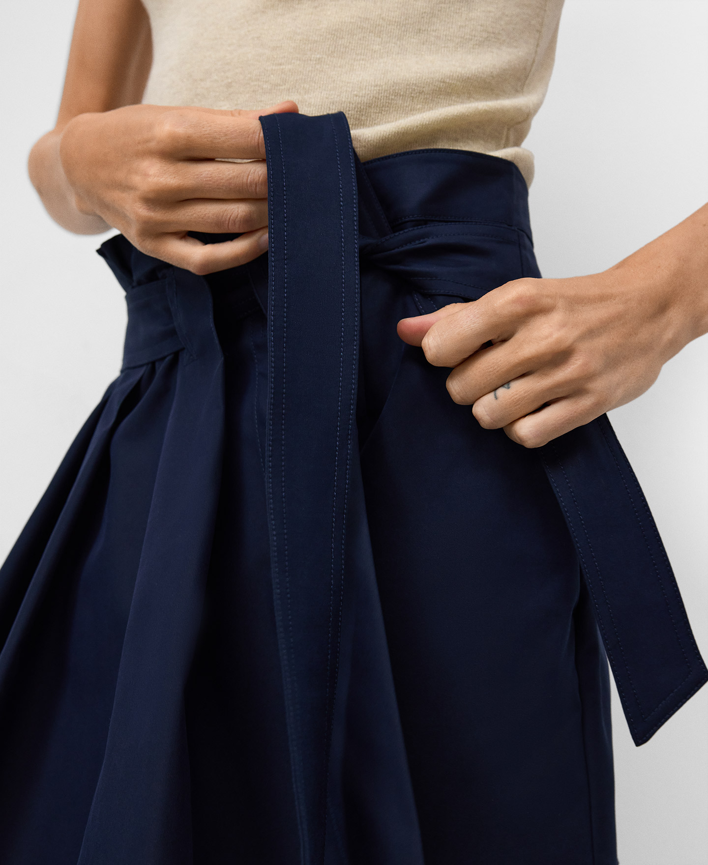 Draped mini skirt woman image number 4