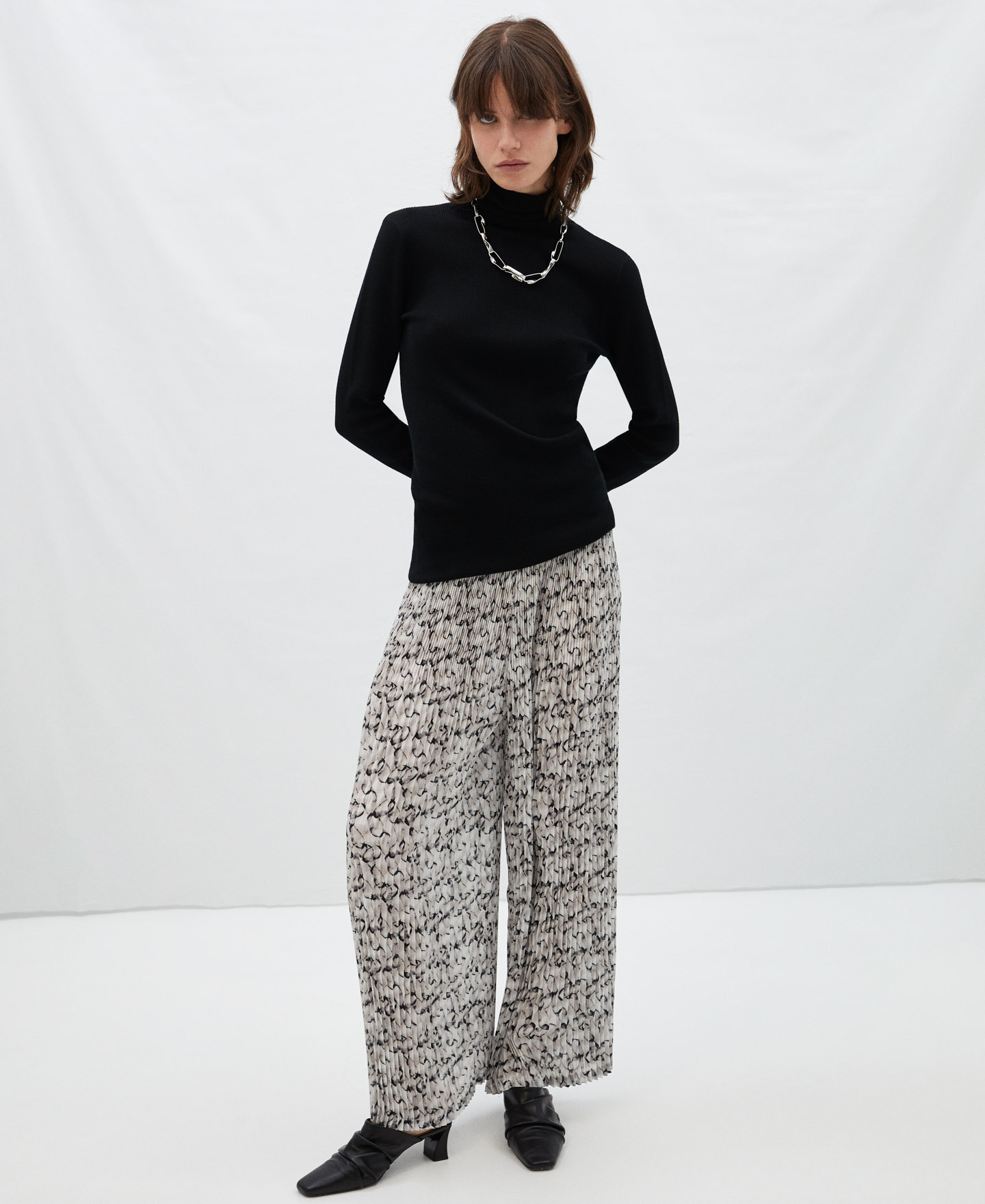Crinkle printed trousers image number 1