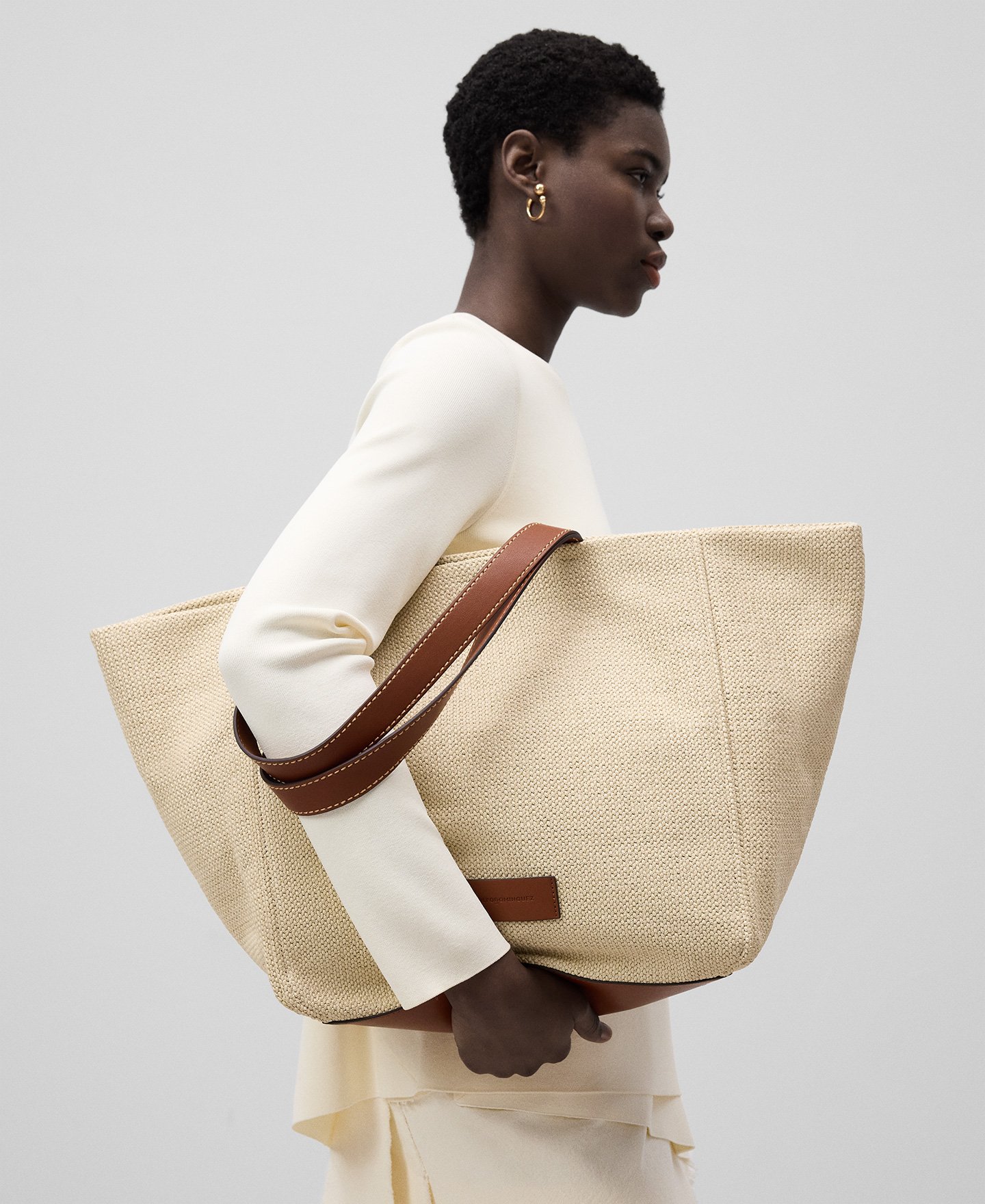 Maxi shopper textura rafia mujer image number 5