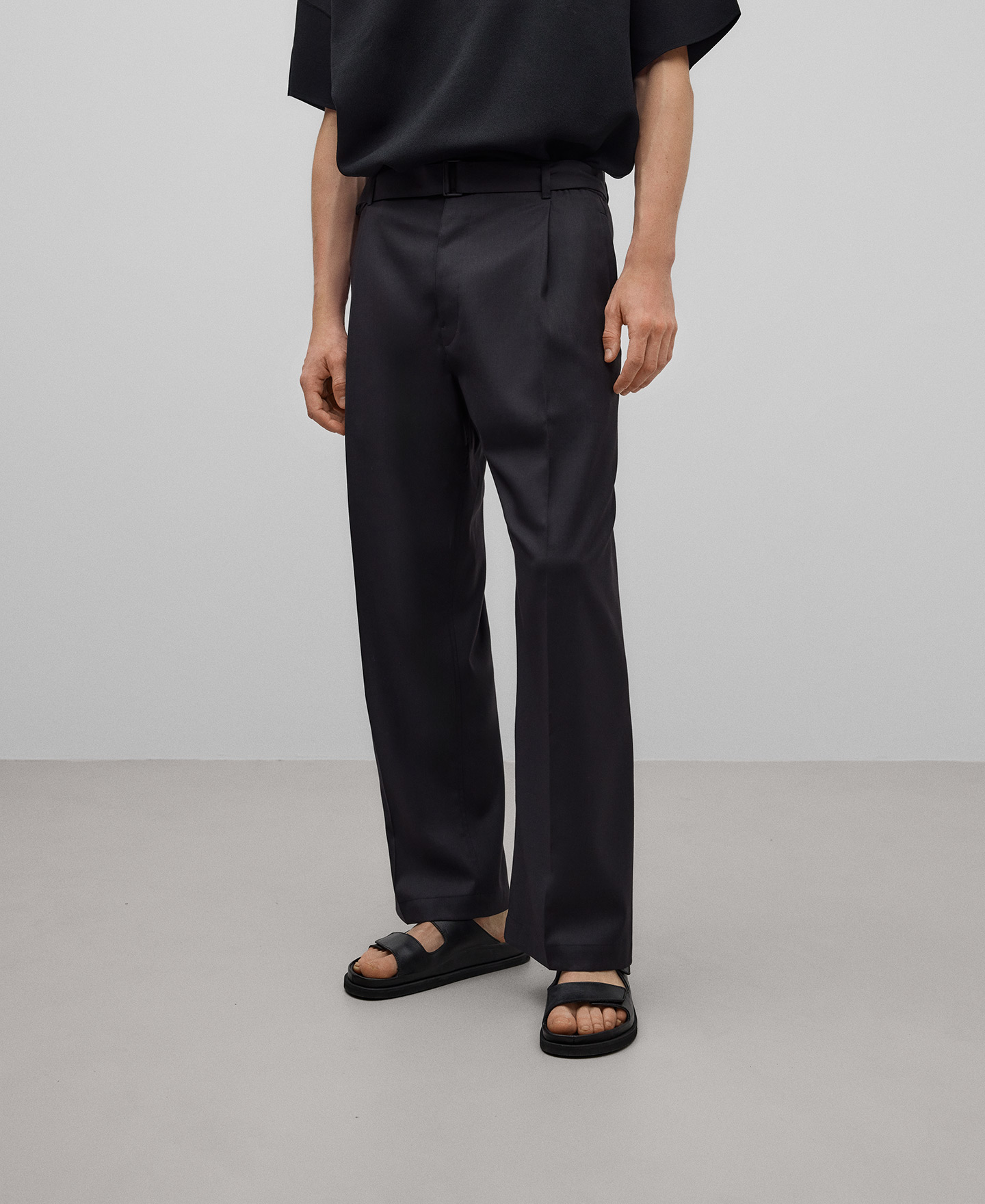 Wide leg trousers with belt man image number 0