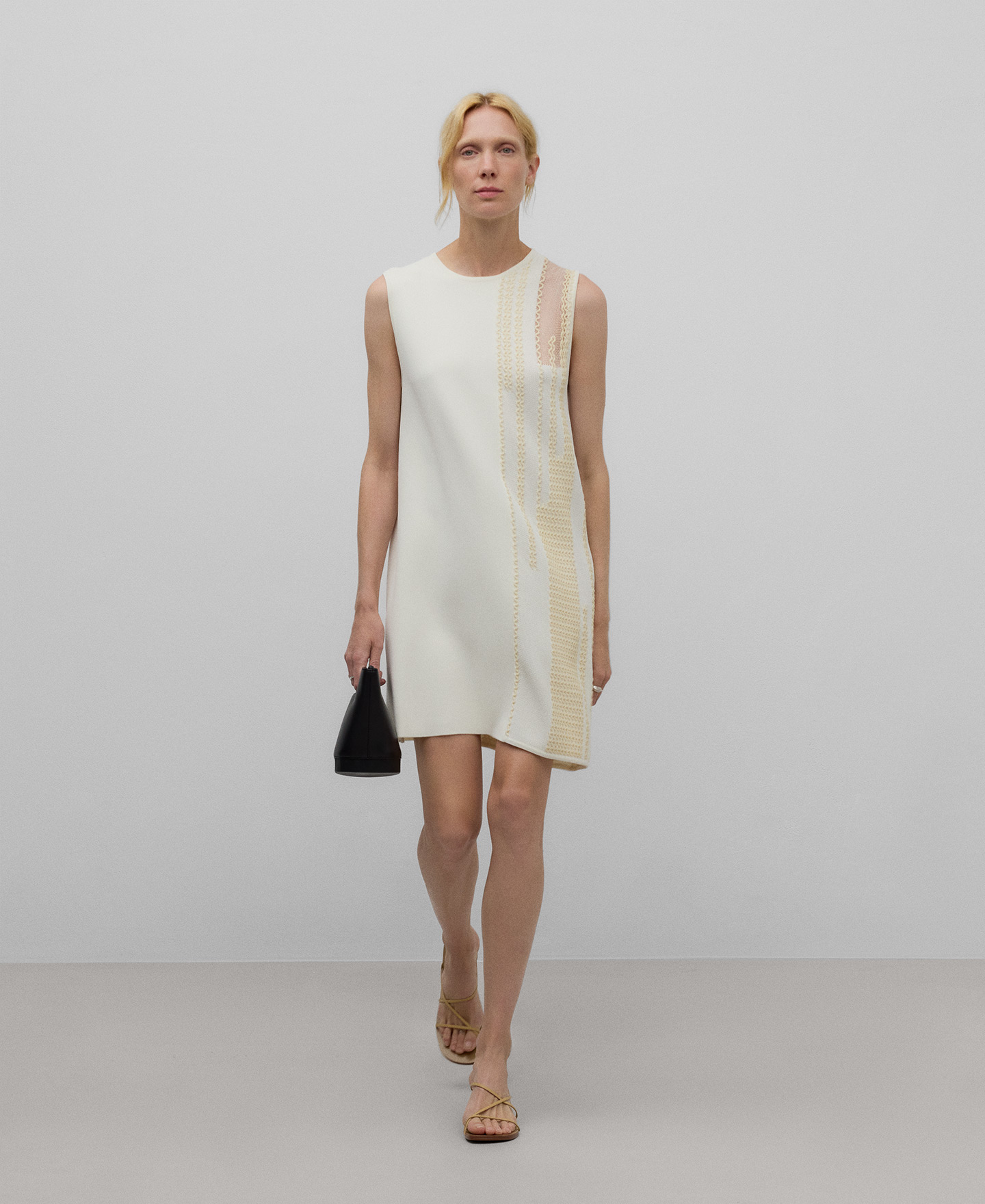 Robe jacquard semi-transparente pour femme image number 1