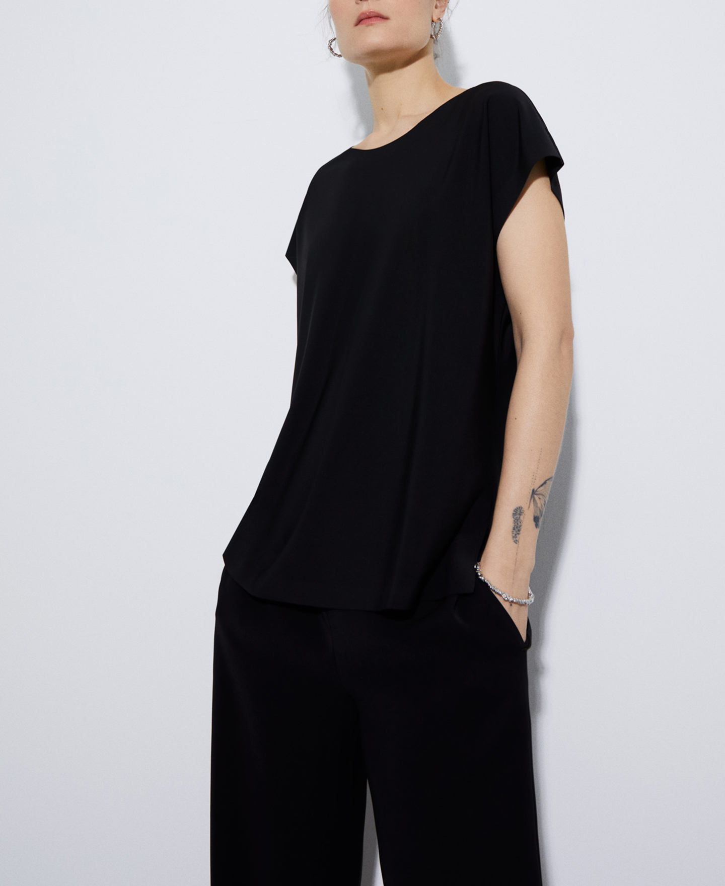 Box neckline t-shirt image number 0