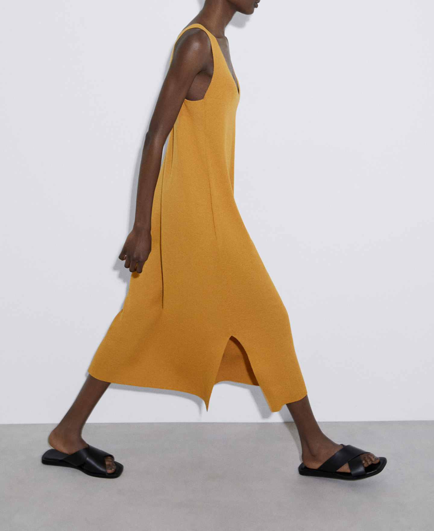 V-neck knit dress image number 1