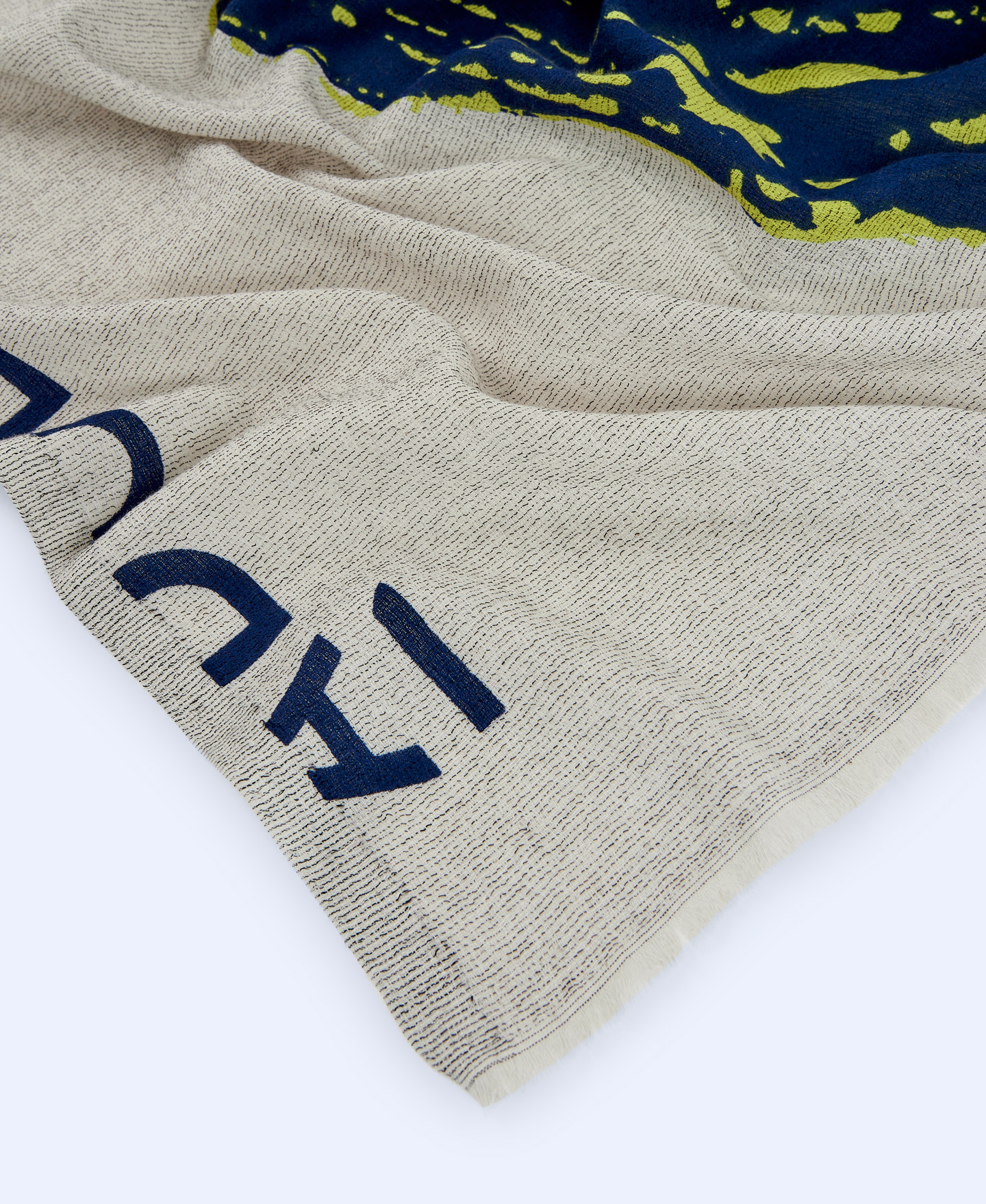Organic cotton printed shawl image number 2
