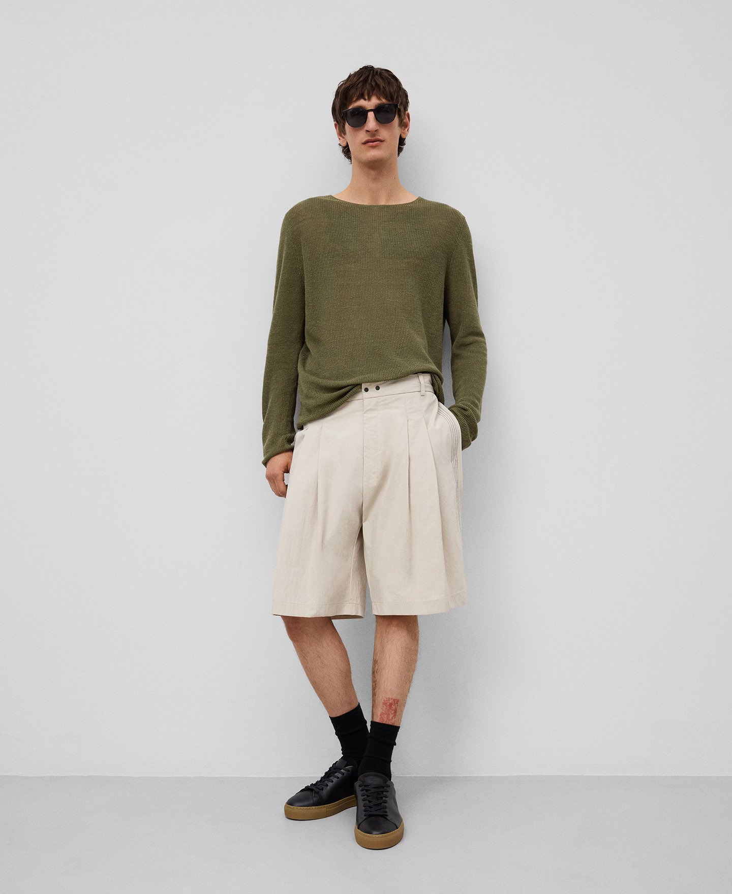 Verantwortungsbewusster Leder-Trainer für Männer image number 3