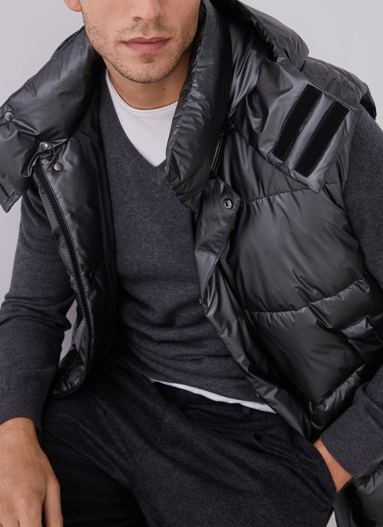 Padded waistcoat with hood image number 3