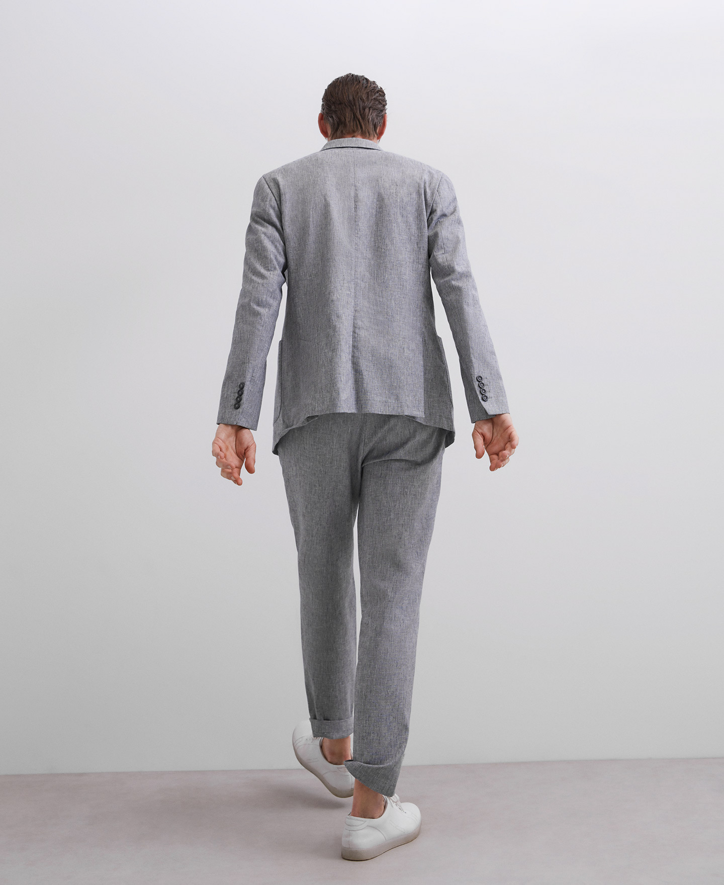 Chaqueta clásica gris image number 1
