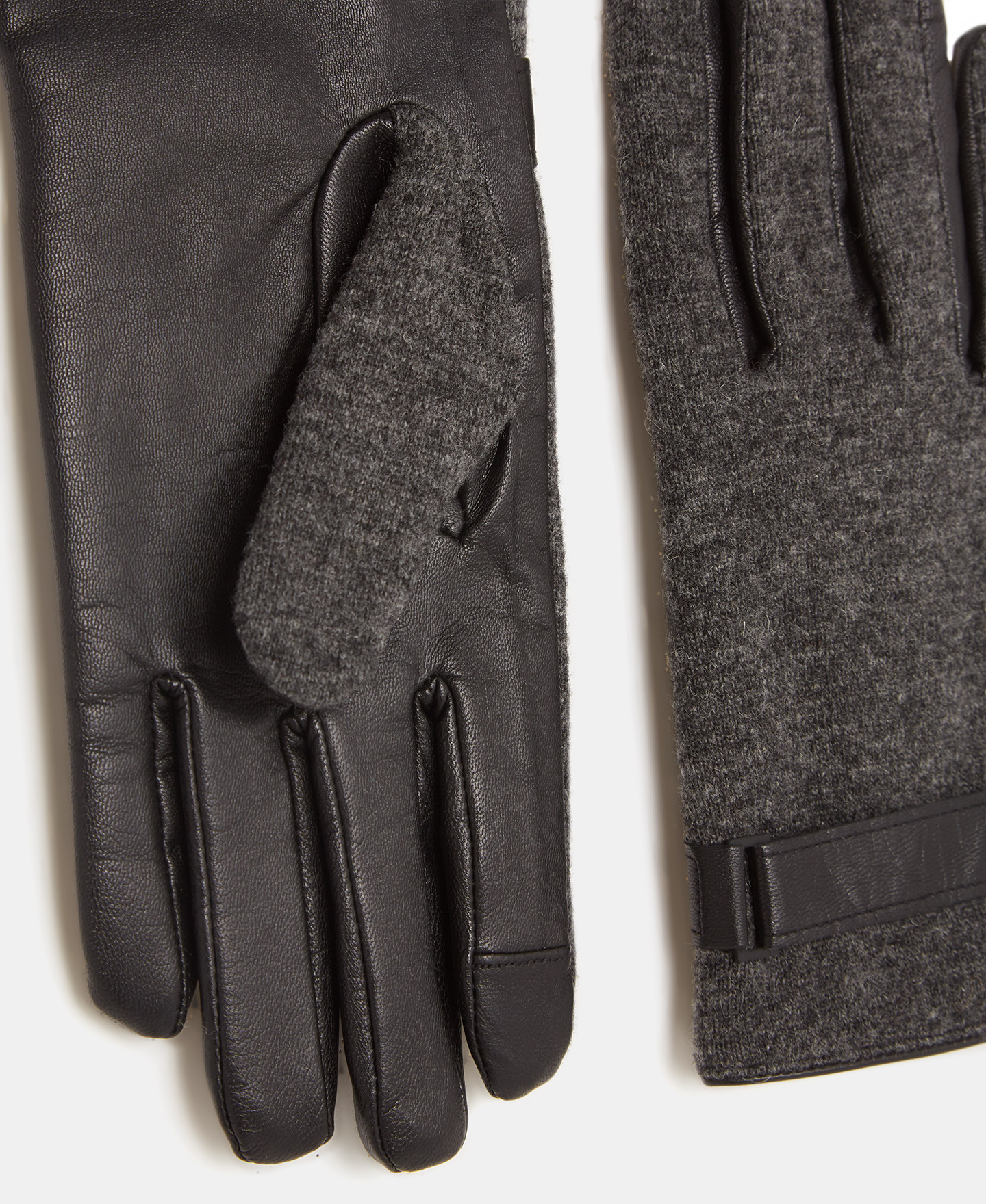 Leather and knitted gloves image number 1