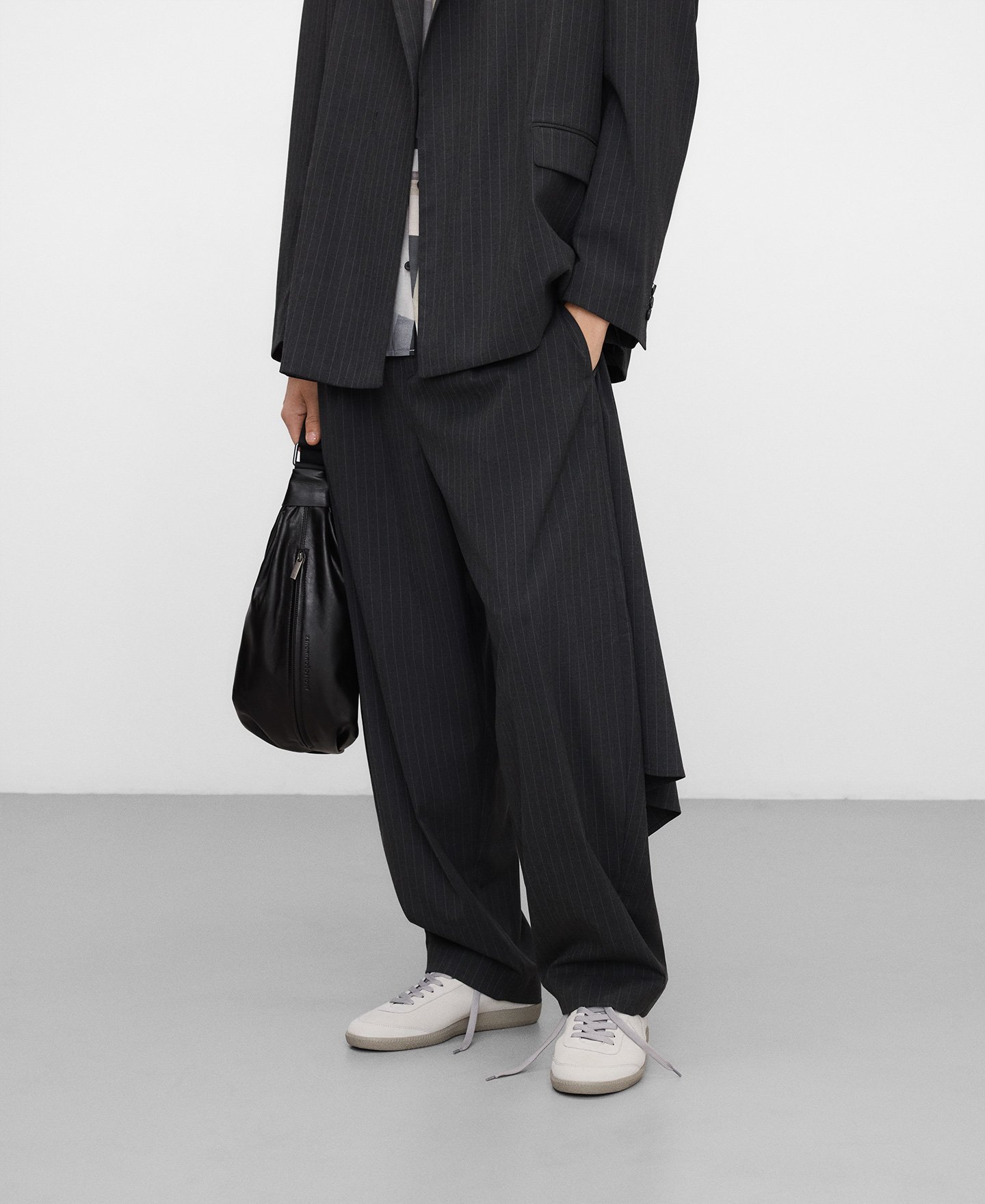 Barrel fit trousers with front panel image number 0