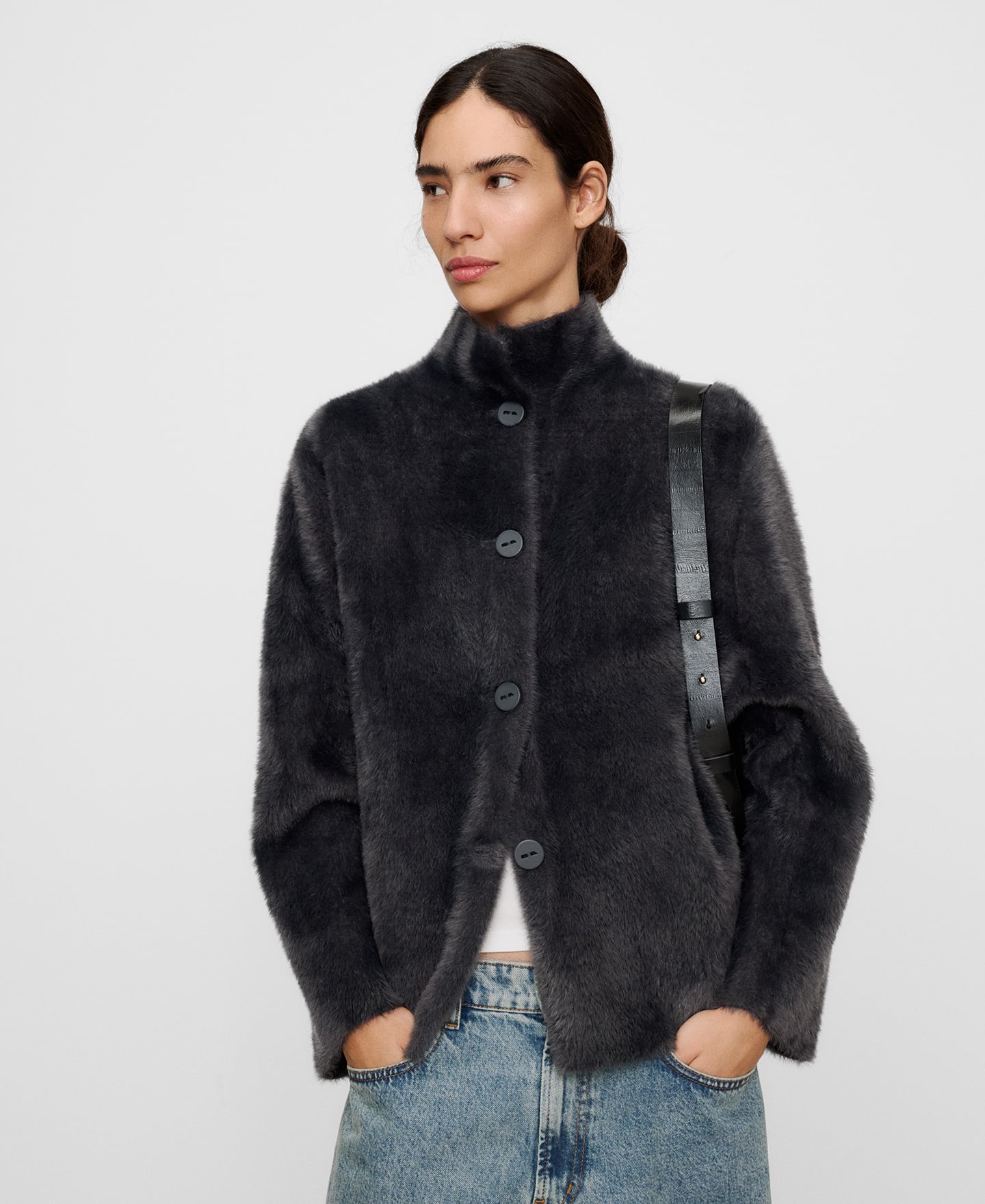 Chaqueta cuello perkins efecto pelo image number 0