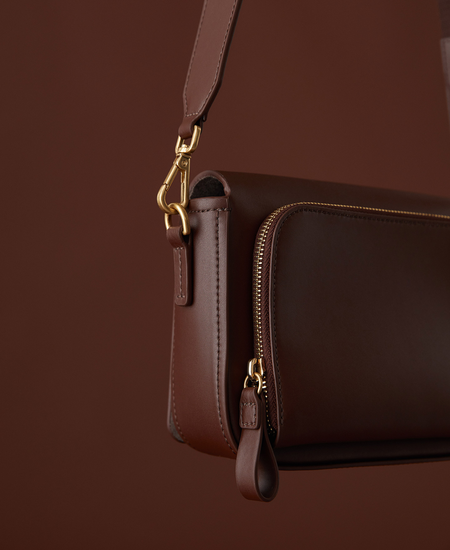 Vachetta leather small shoulder bag image number 4