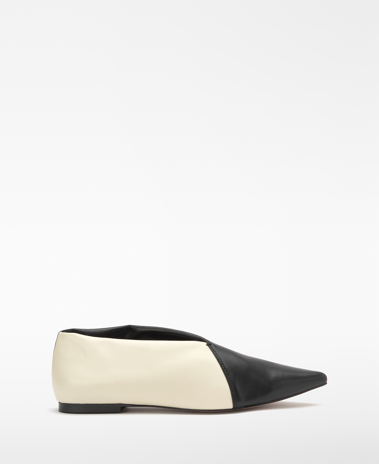 Non-Leather pointed two-tone ballet flat image number 0