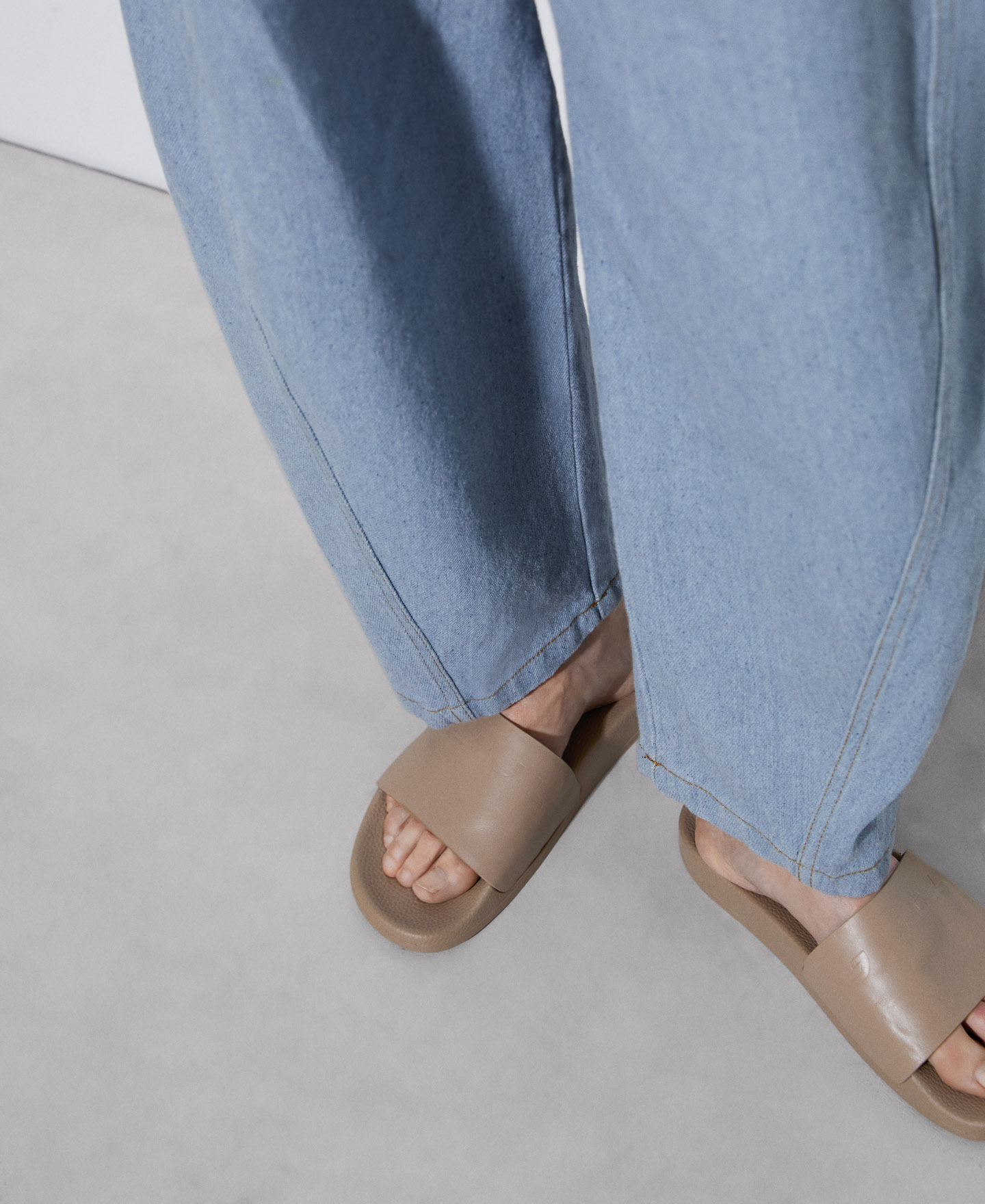 Sheepskin eva sole Flip flops image number 3