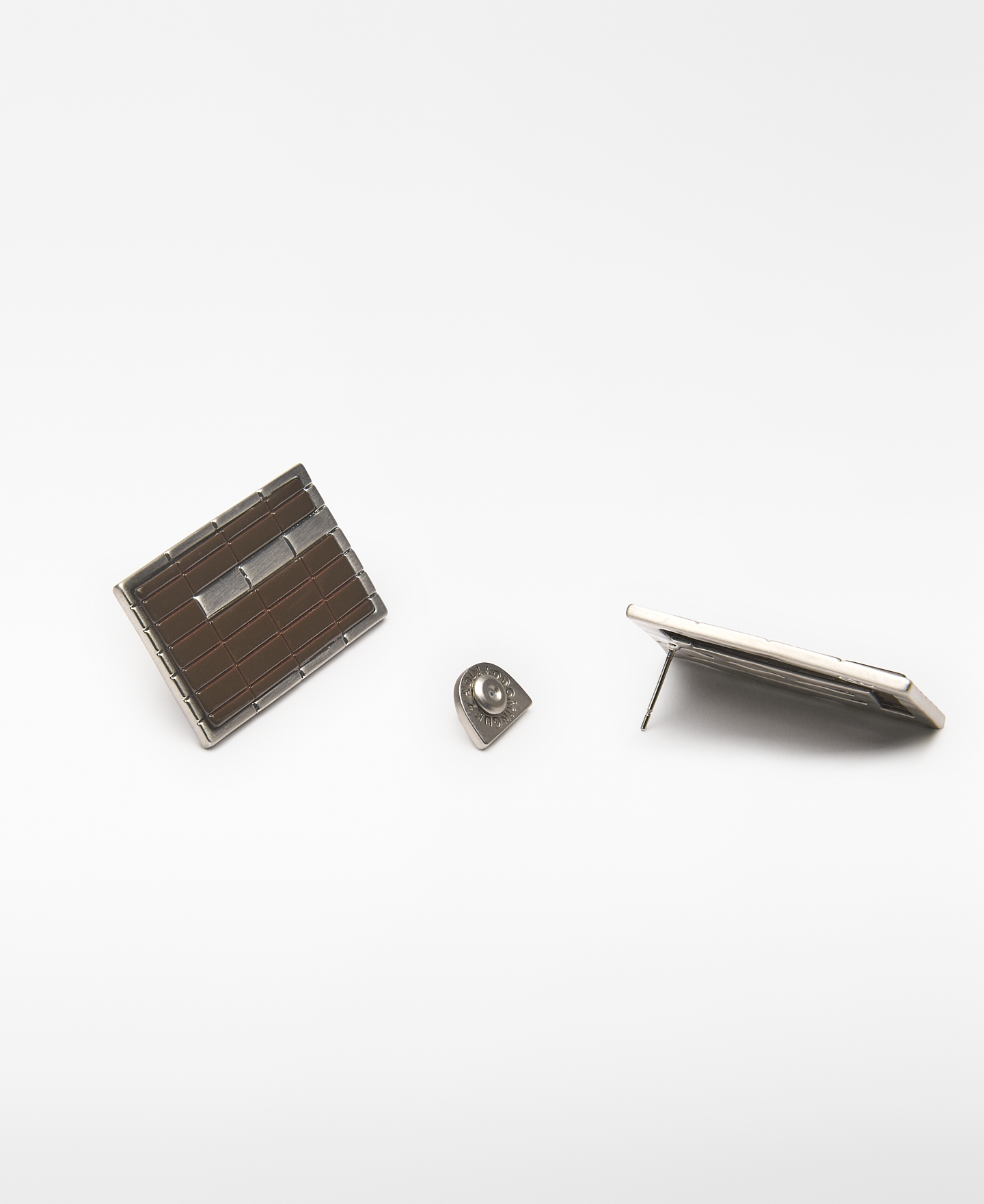 Lacquered grid earrings woman image number 2