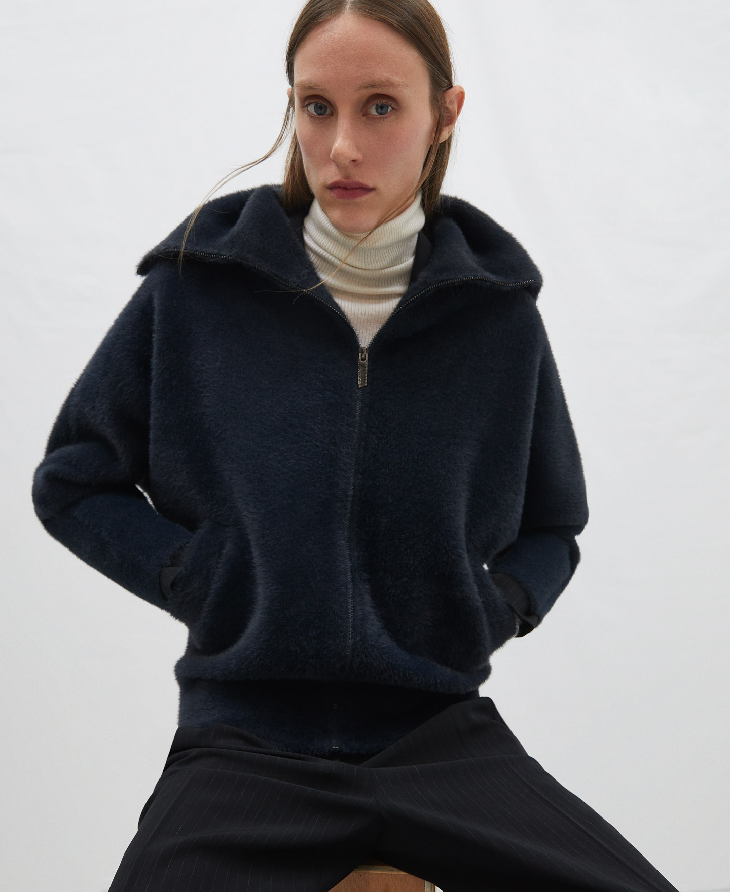 Chaqueta envolvente en nylon y viscosa image number 0