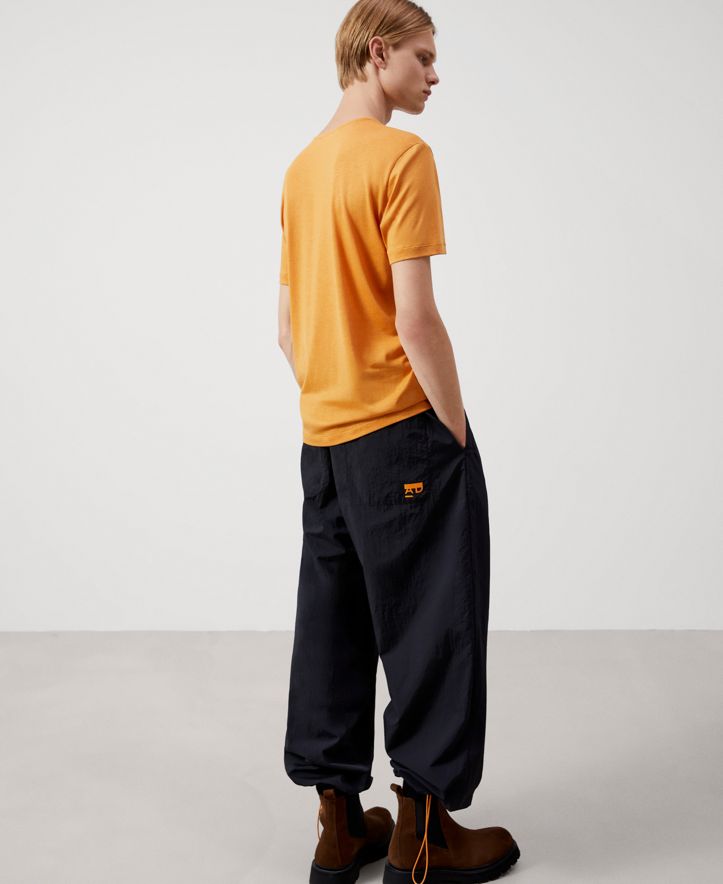 Lyocell crew neck T-shirt image number 2