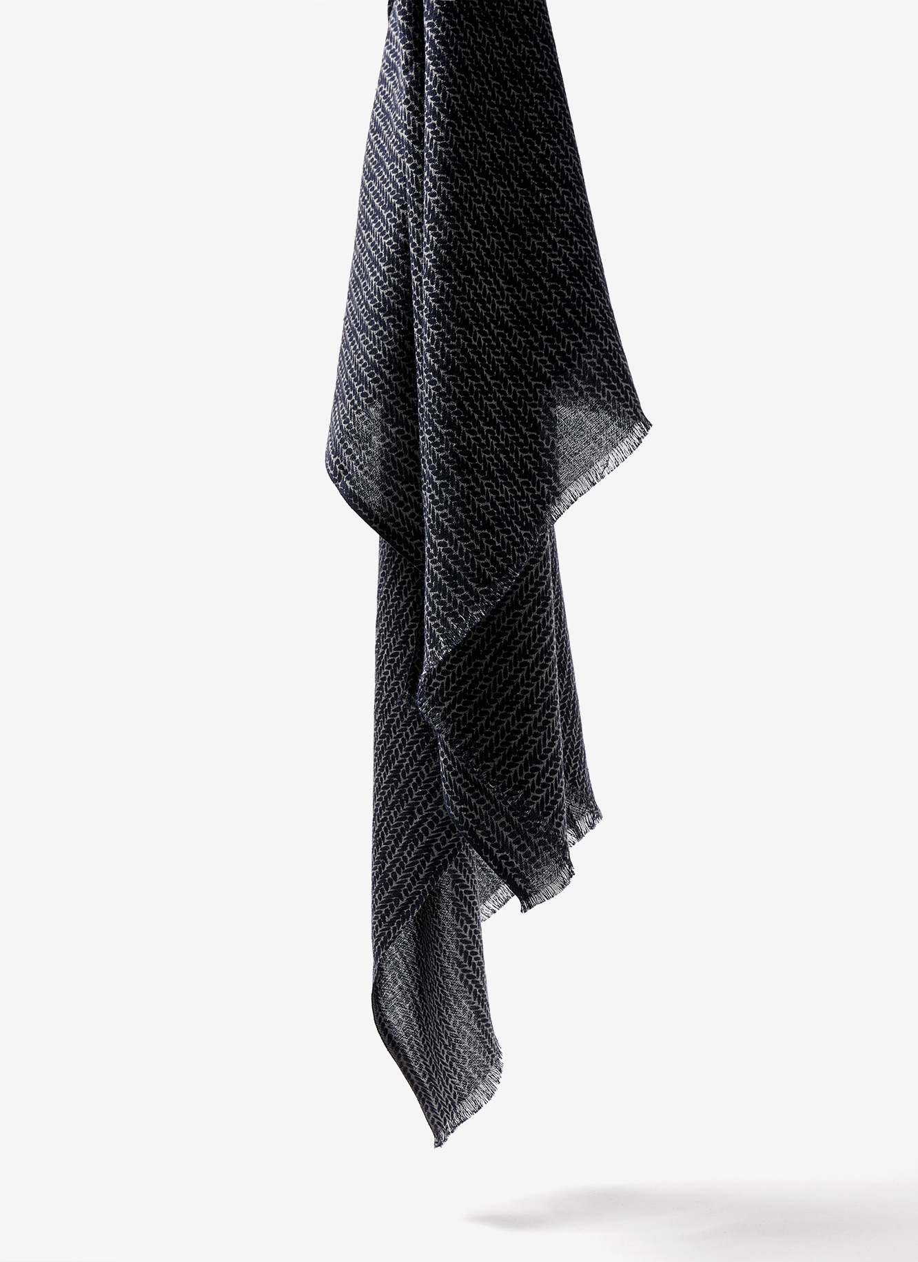 Cotton foulard with herringbone print image number 1
