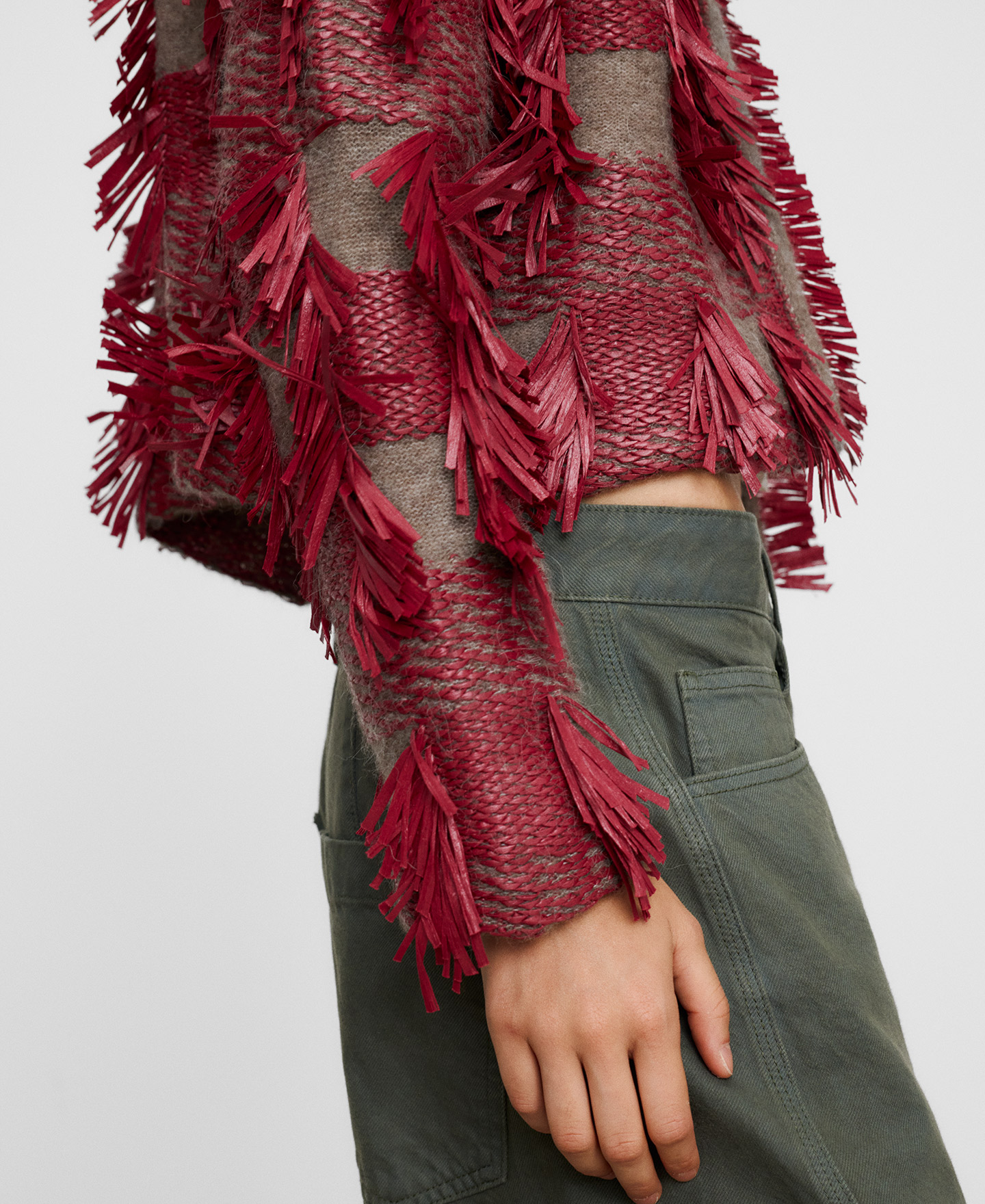 C&aacute;rdigan punto jacquard flecos image number 3