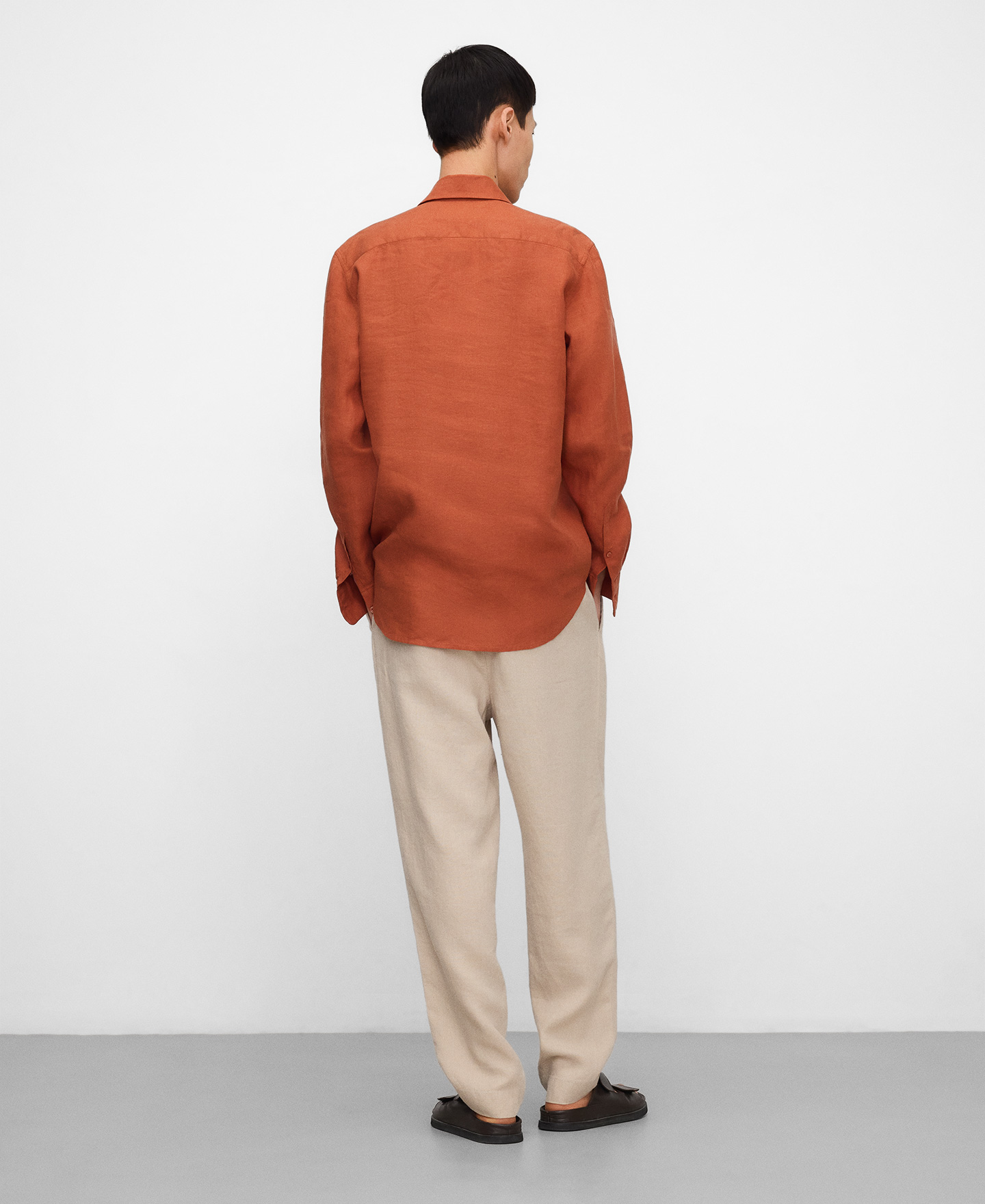 Linen regular fit spread collar shirt image number 2