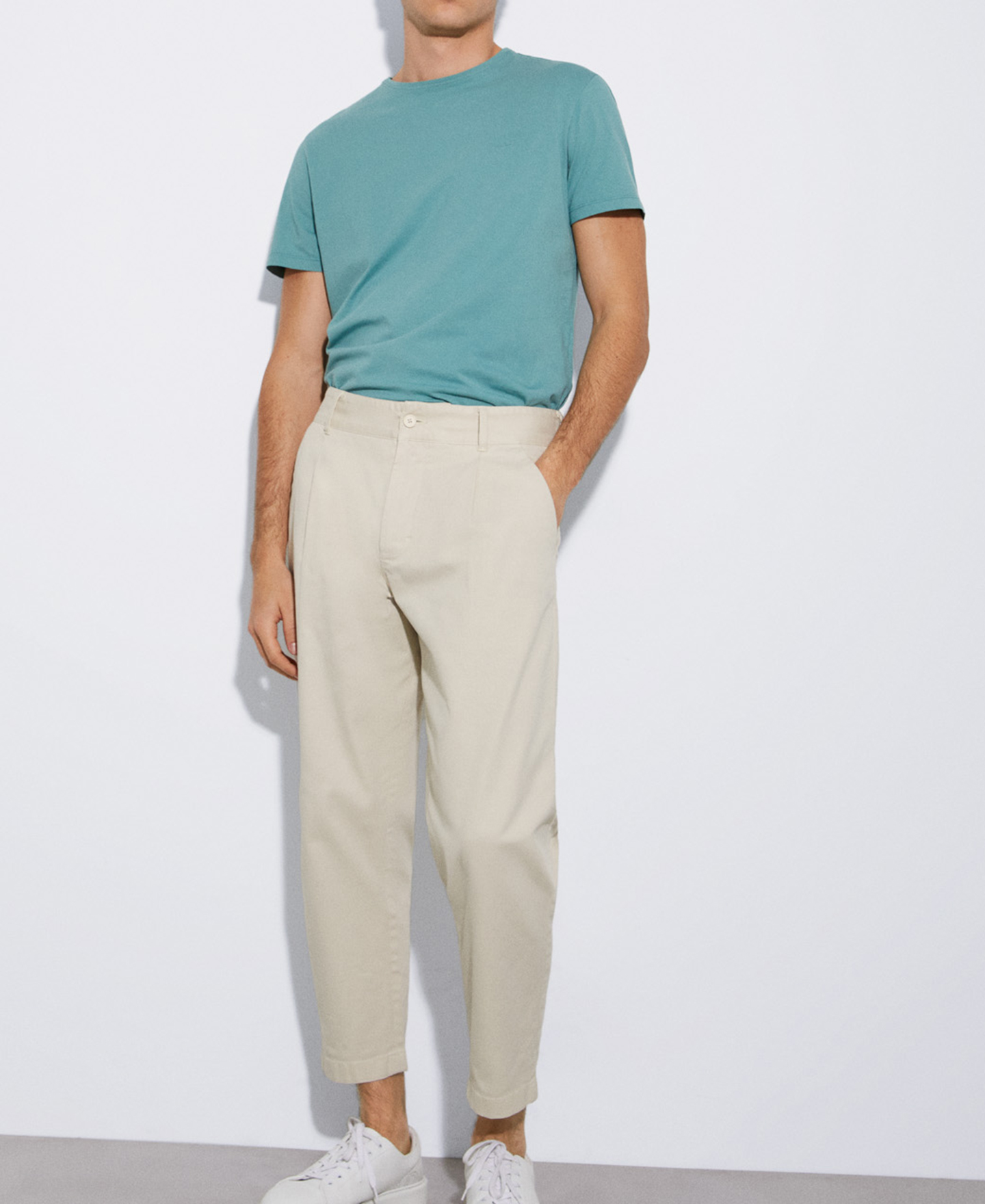 Short-sleeved cotton t-shirt image number 1