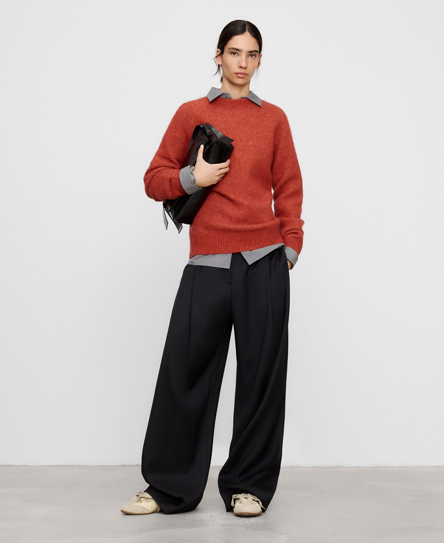 Wide-leg tailored pleated trousers image number 1