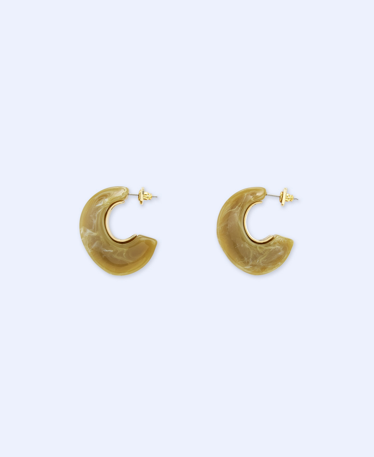 Resin and metal earring image number 0