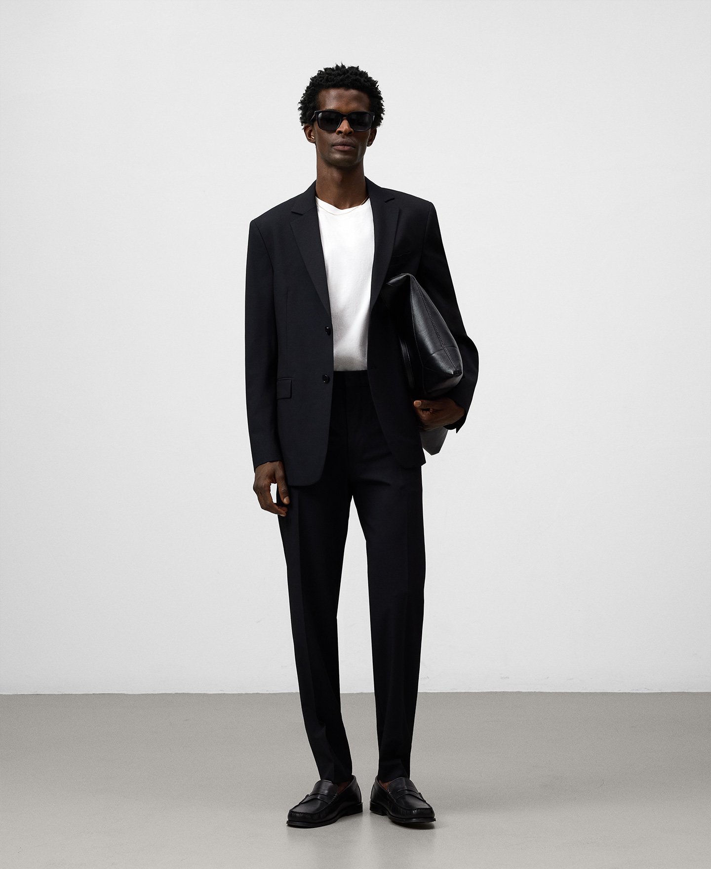 Leather loafer man image number 3