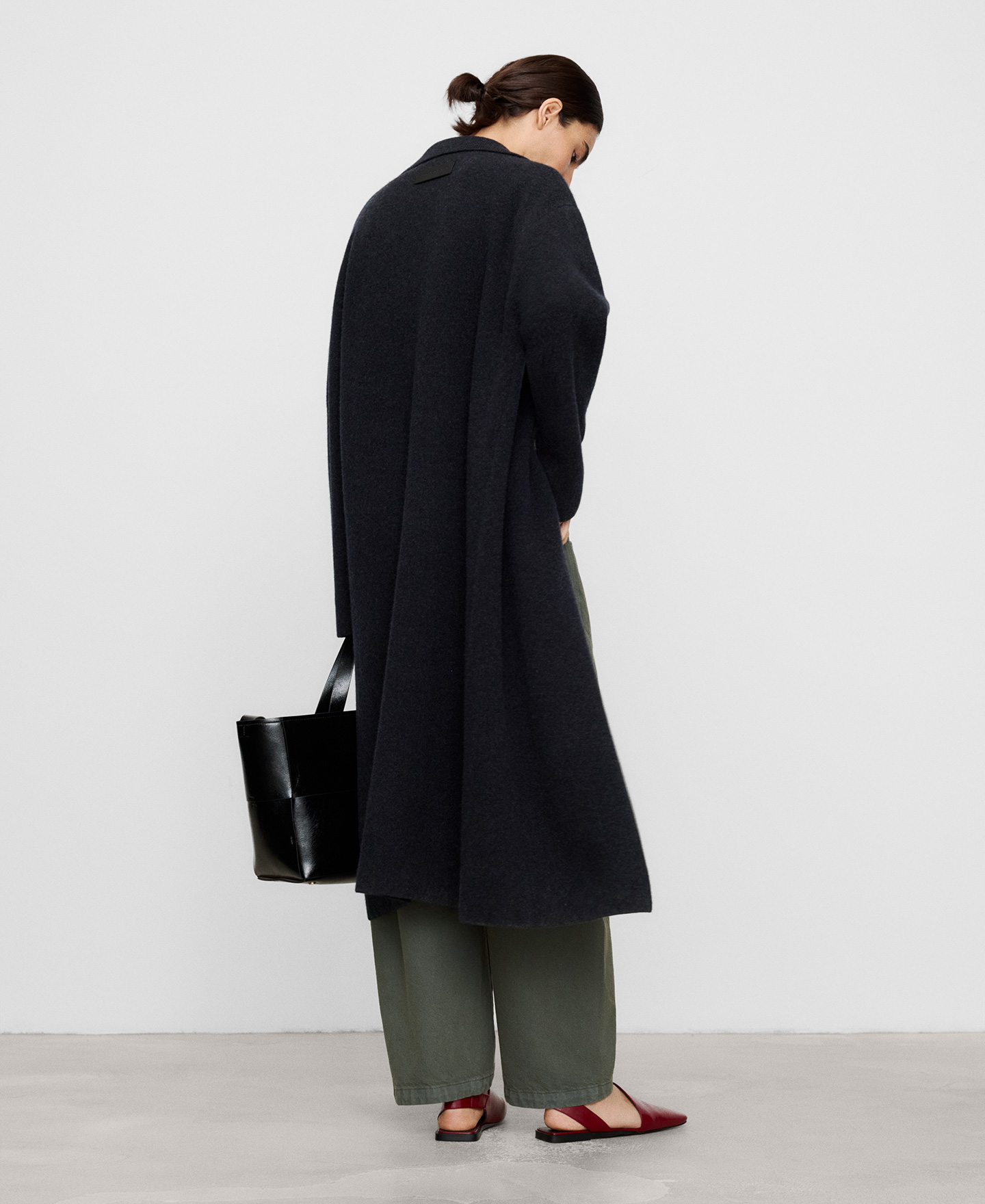 Merino wool long double-breasted coat image number 2